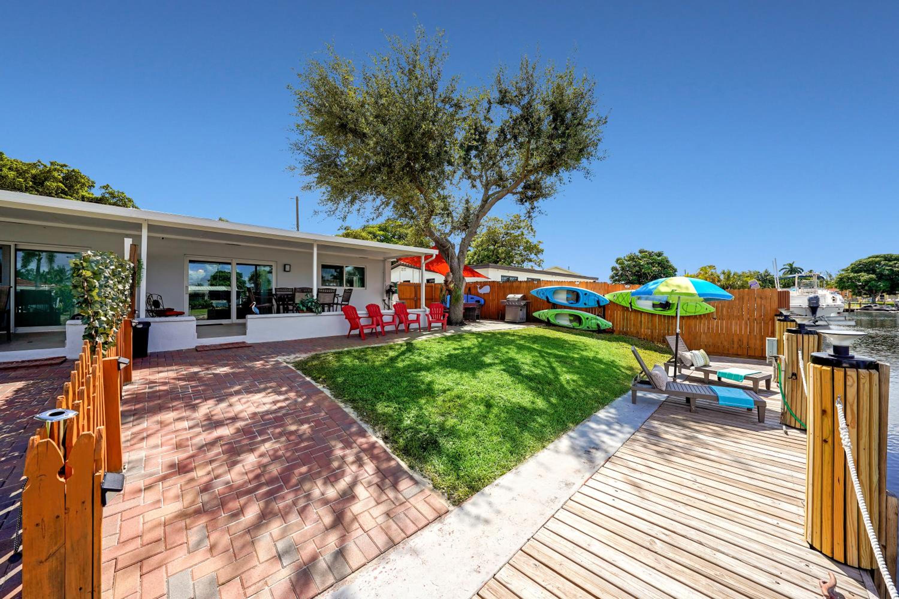 Waterfront Retreat Home Dania Beach