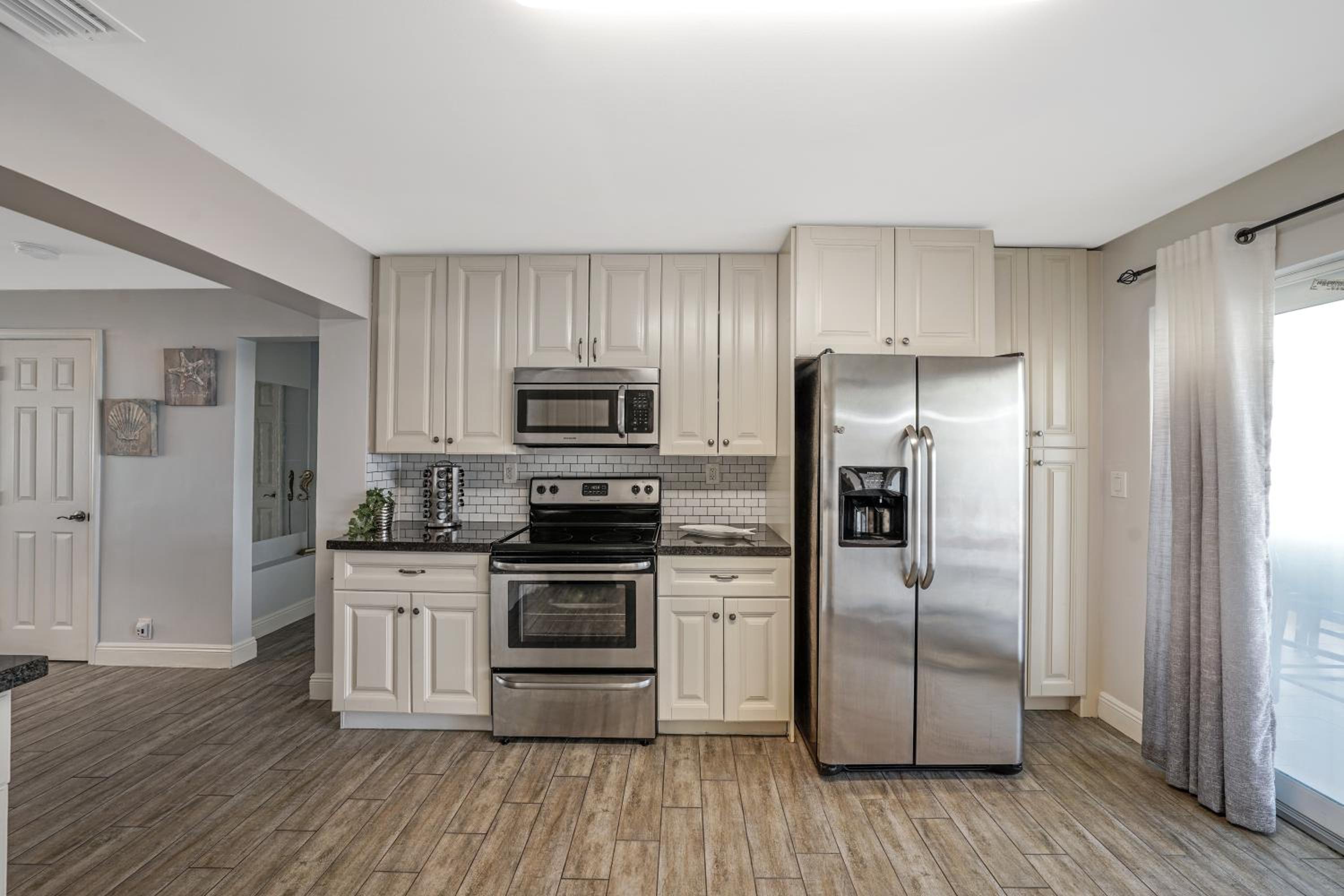 Waterfront Retreat Home Dania Beach