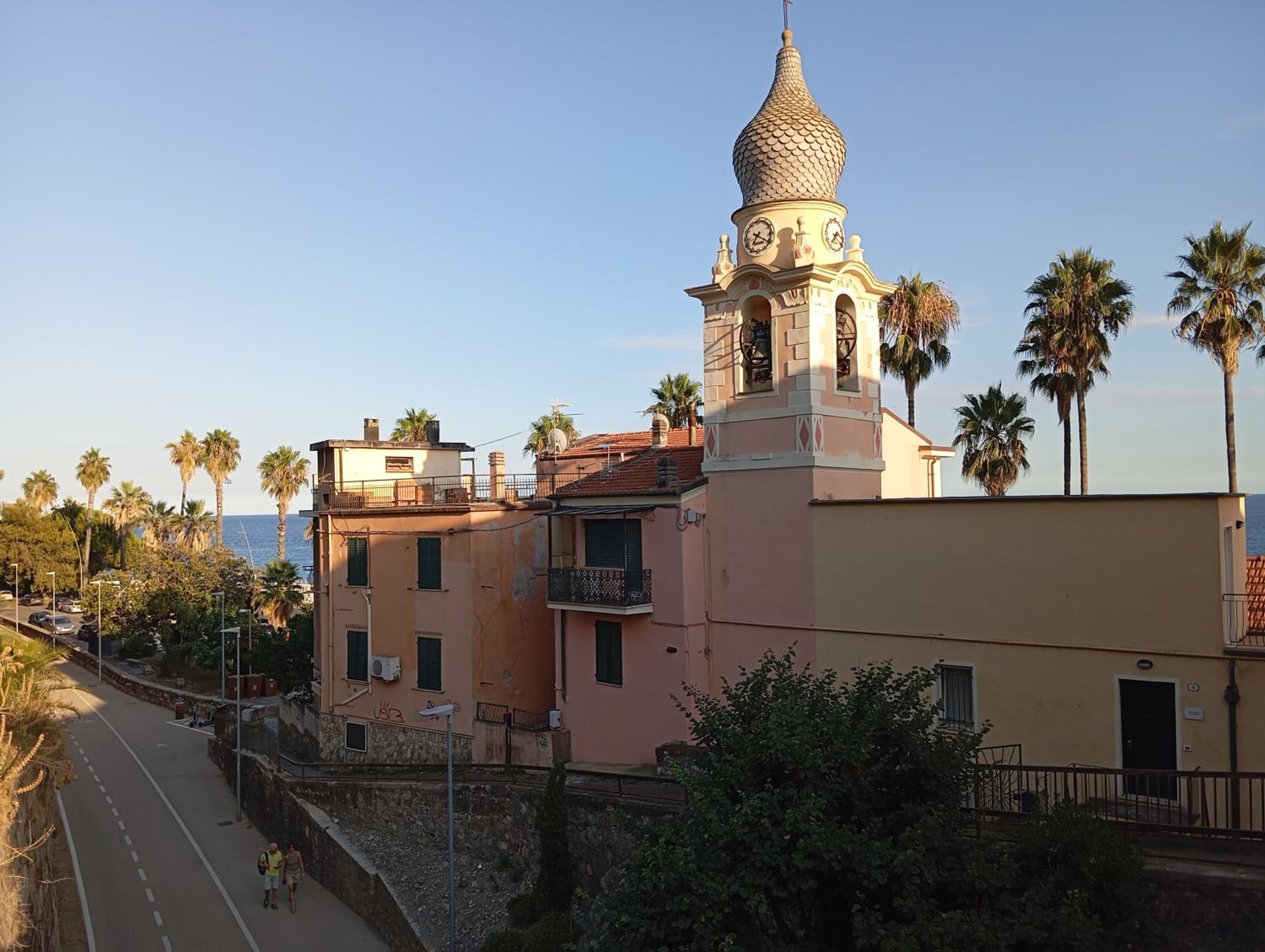 Meine Sonne Riviera, appartamento storico con vista mare, terrazzo e parcheggio