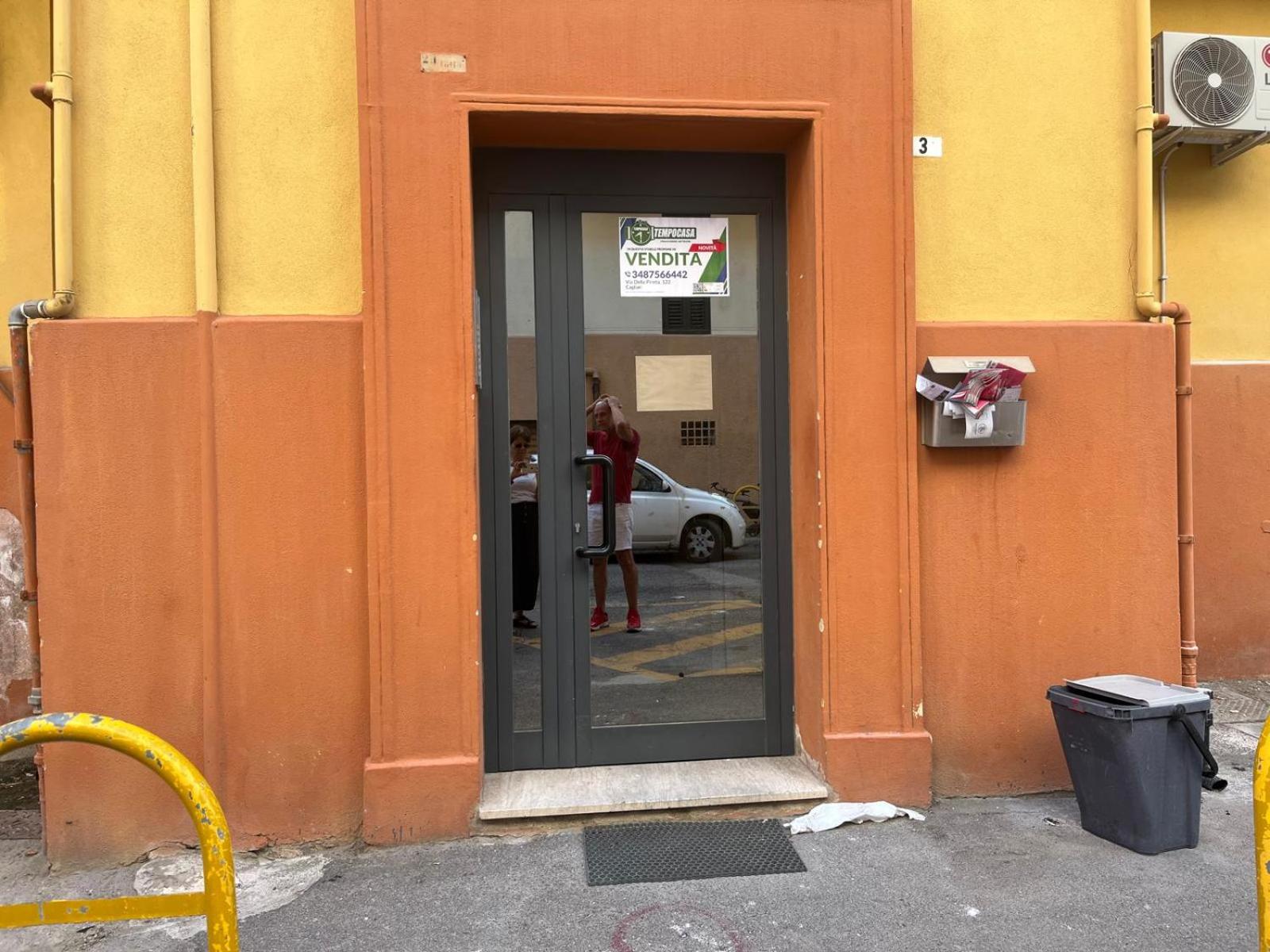 Sunny House, Piazza Repubblica