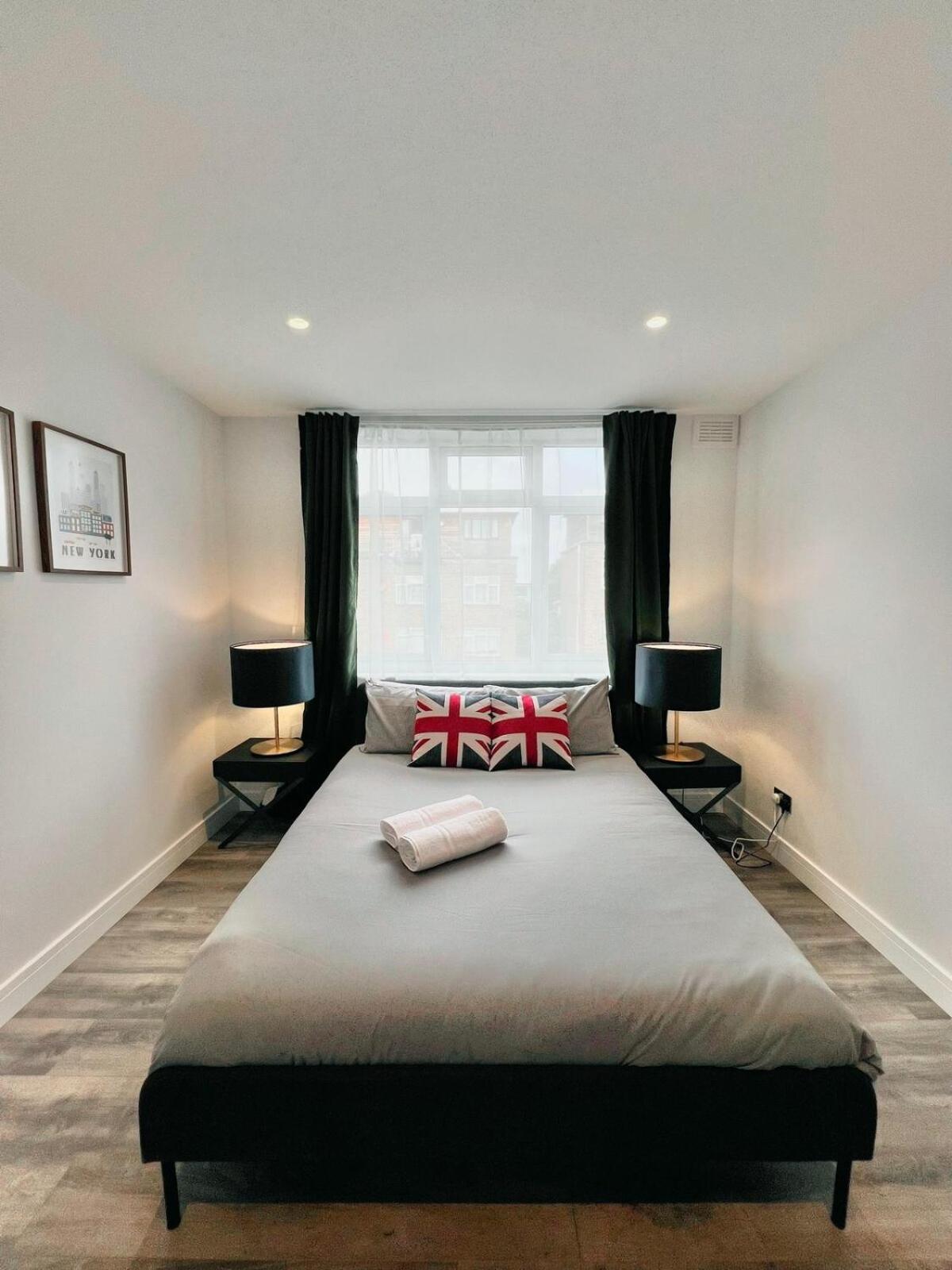 Bright Flat near Neasden Station