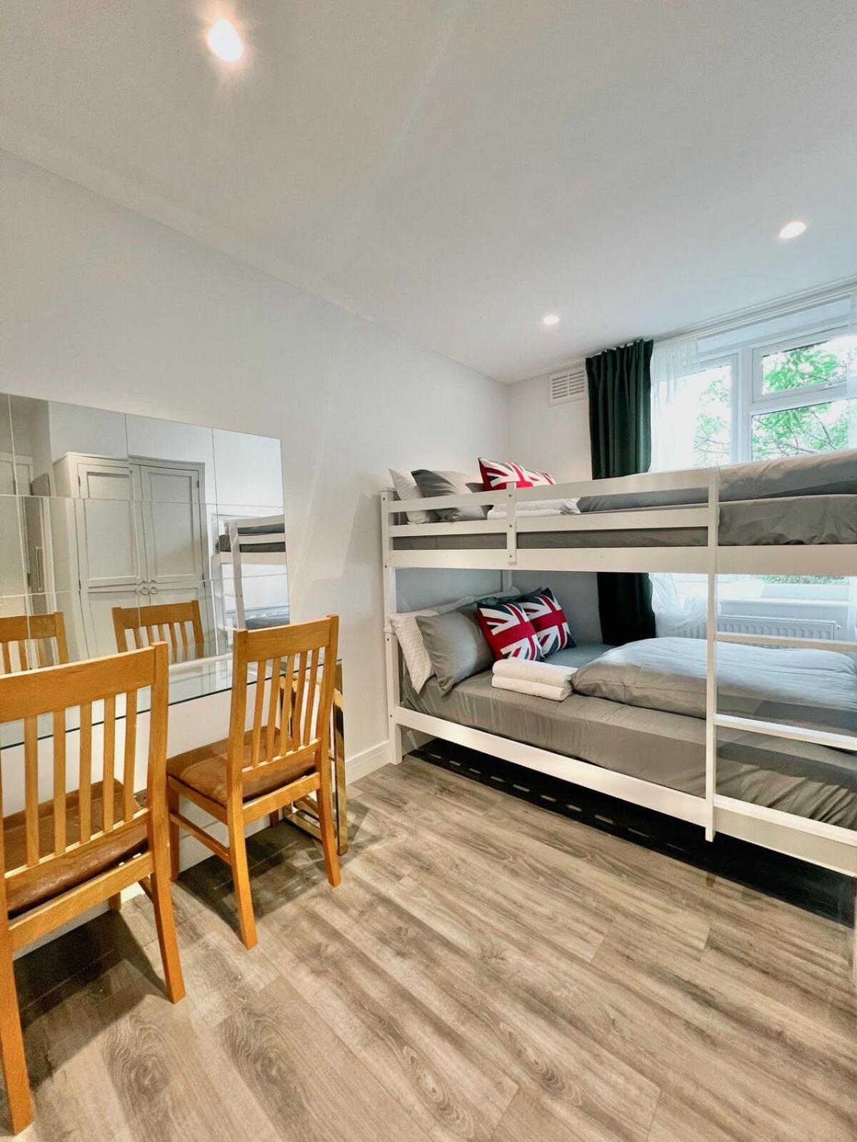 Bright Flat near Neasden Station