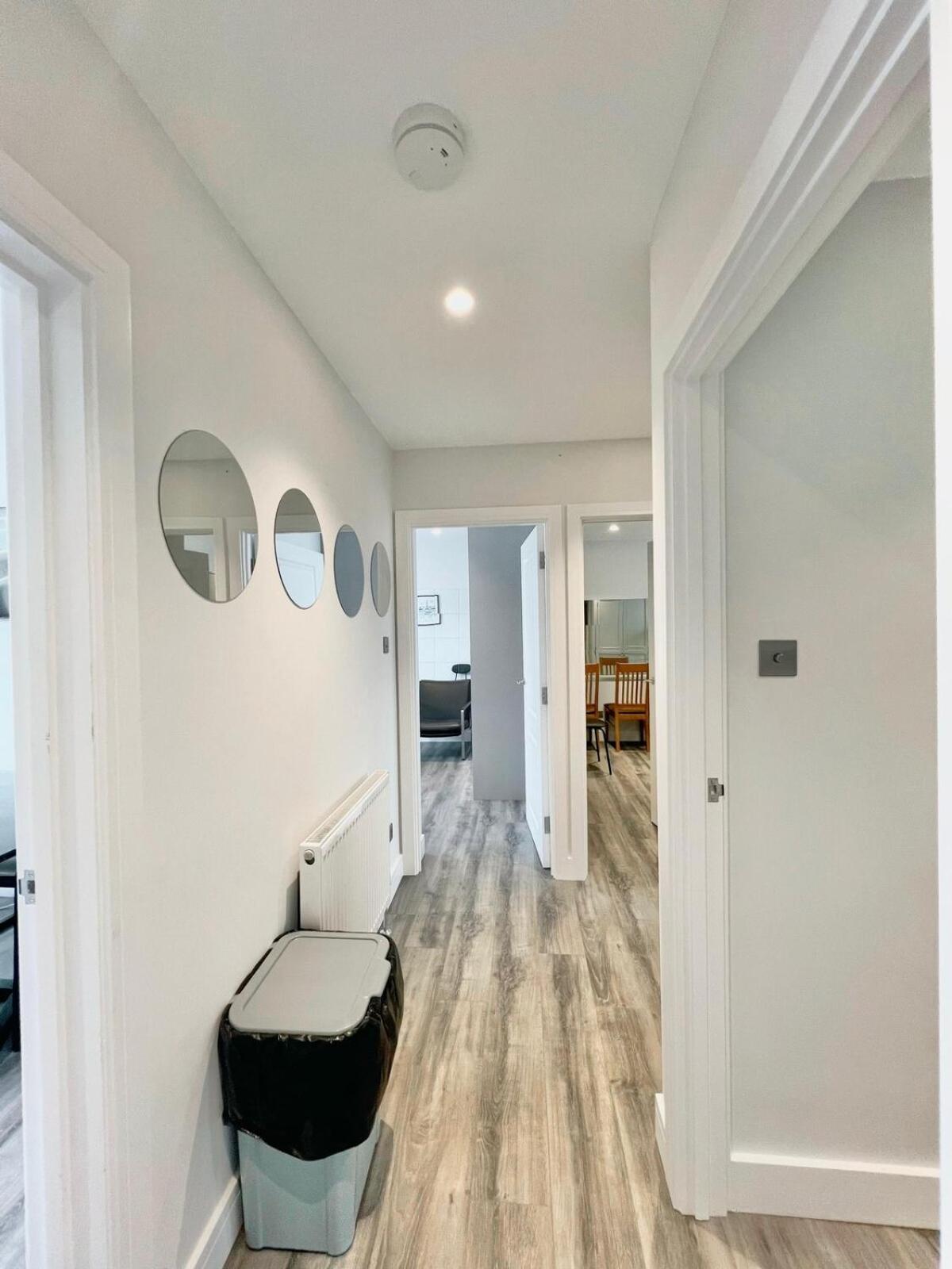 Bright Flat near Neasden Station