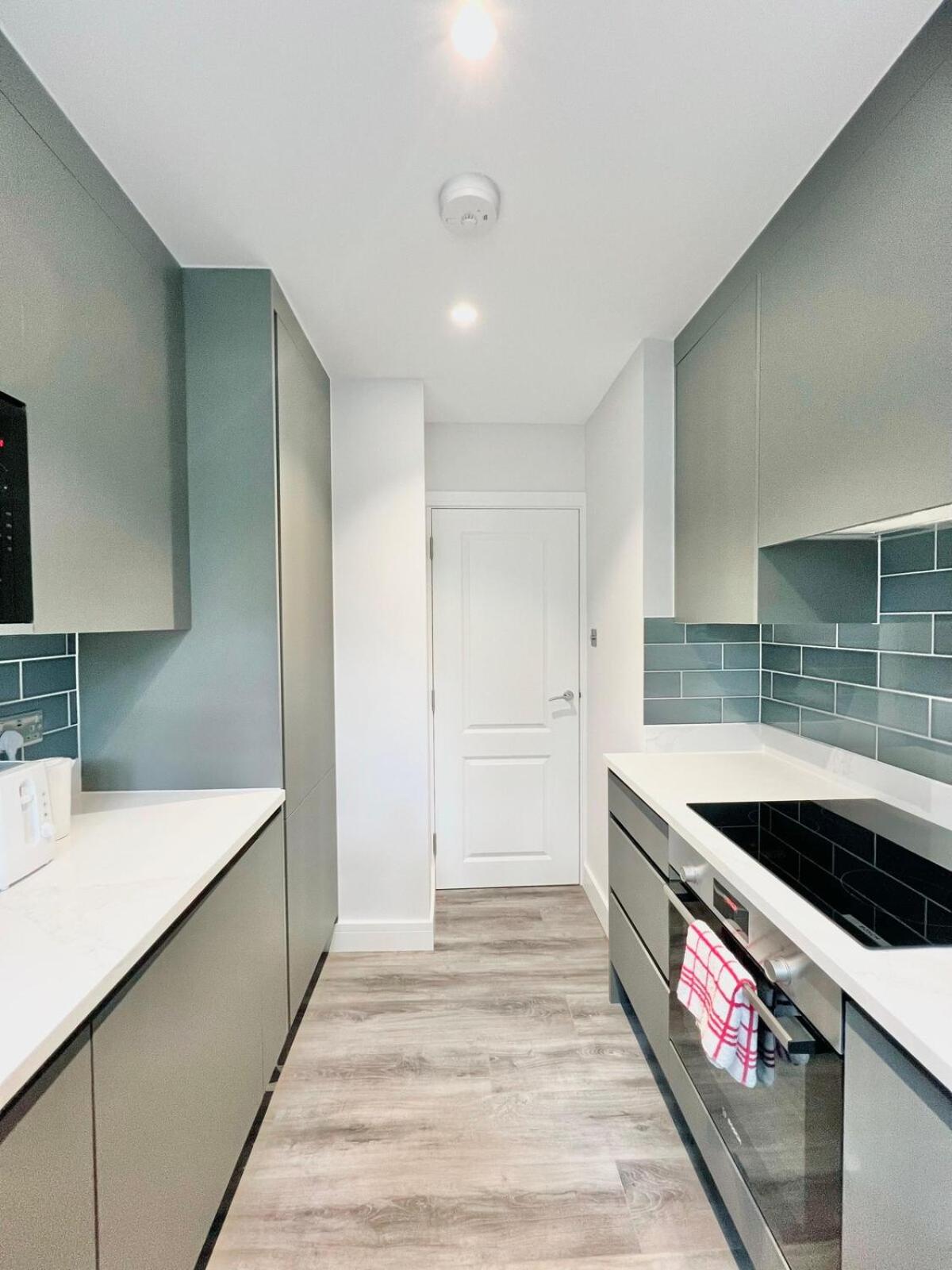 Bright Flat near Neasden Station