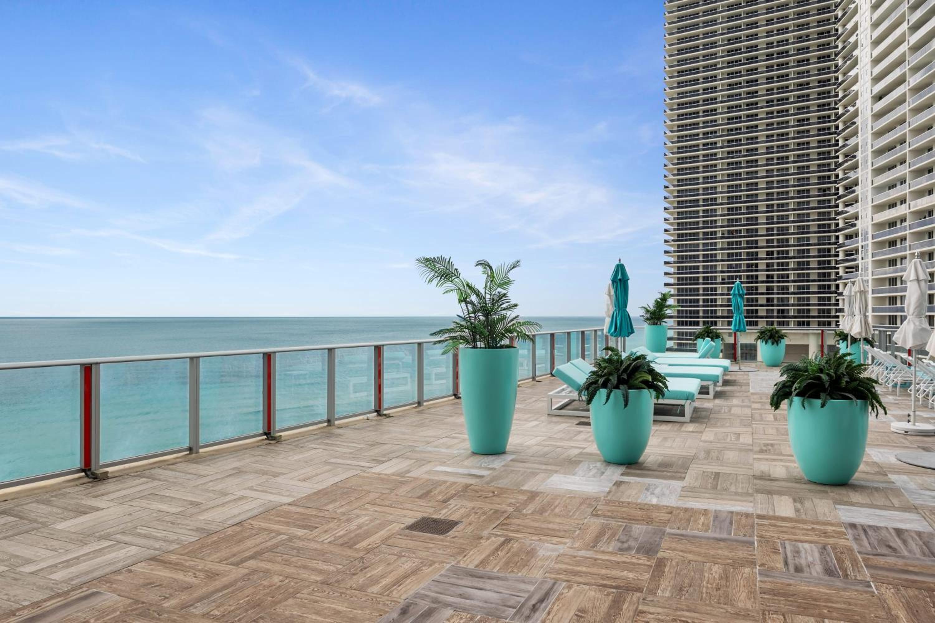 LYFE Resort Ocean View Penthouse