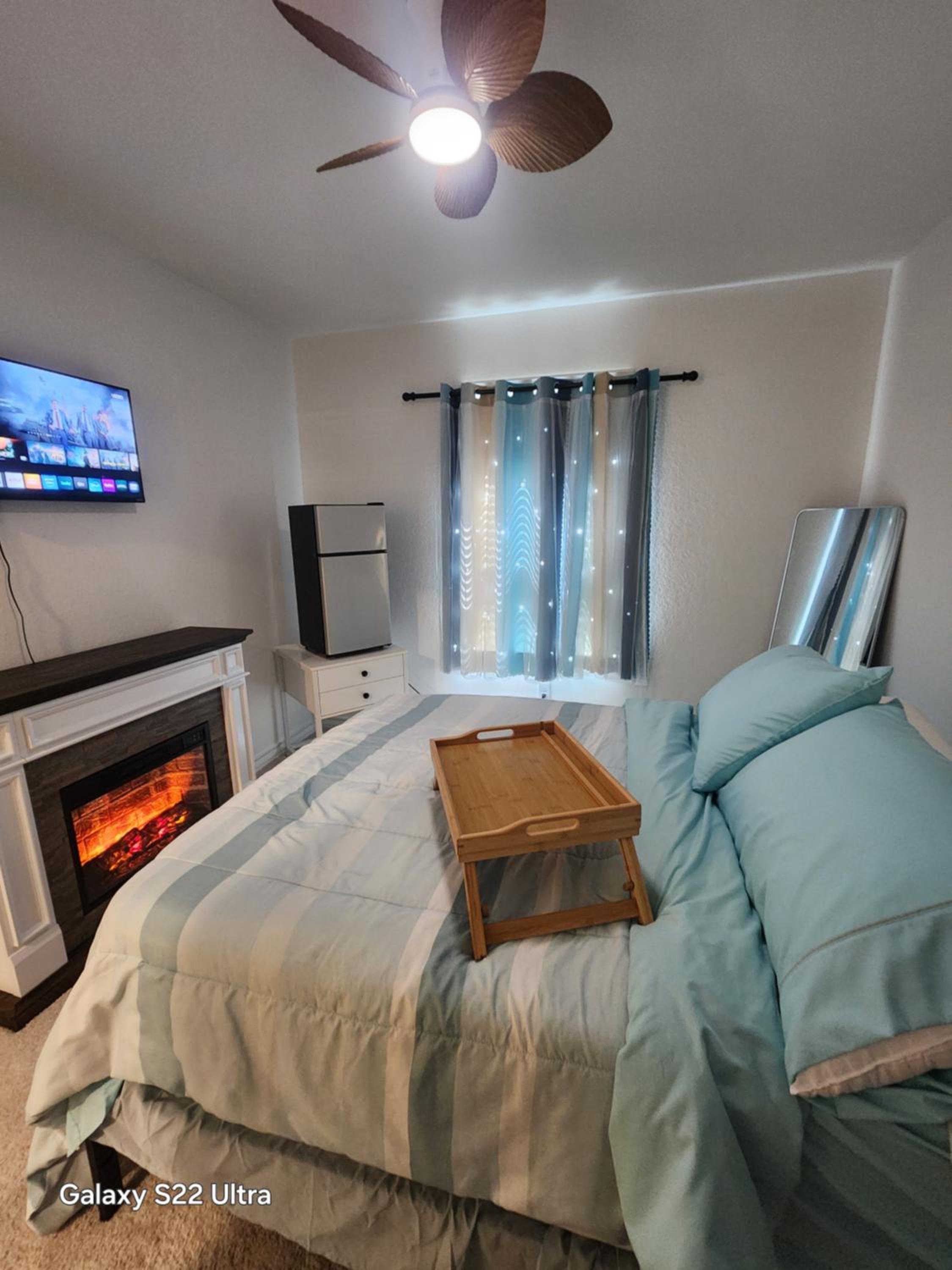 Private Cozy Rooms and Bathroom in Home near Seaworld Riverwalk and AFB