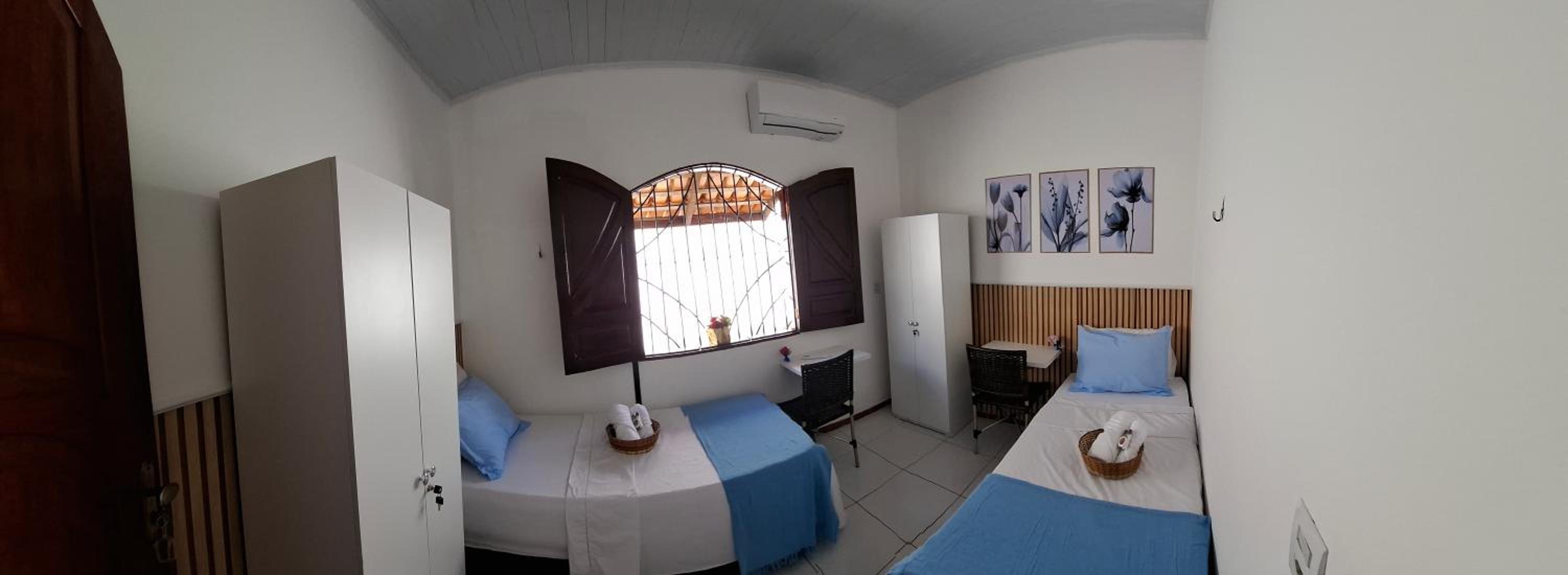 Espaço inteiro na Vila dos Cabanos com garagem