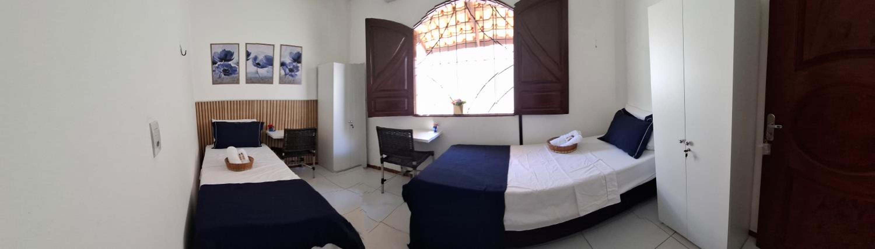 Espaço inteiro na Vila dos Cabanos com garagem