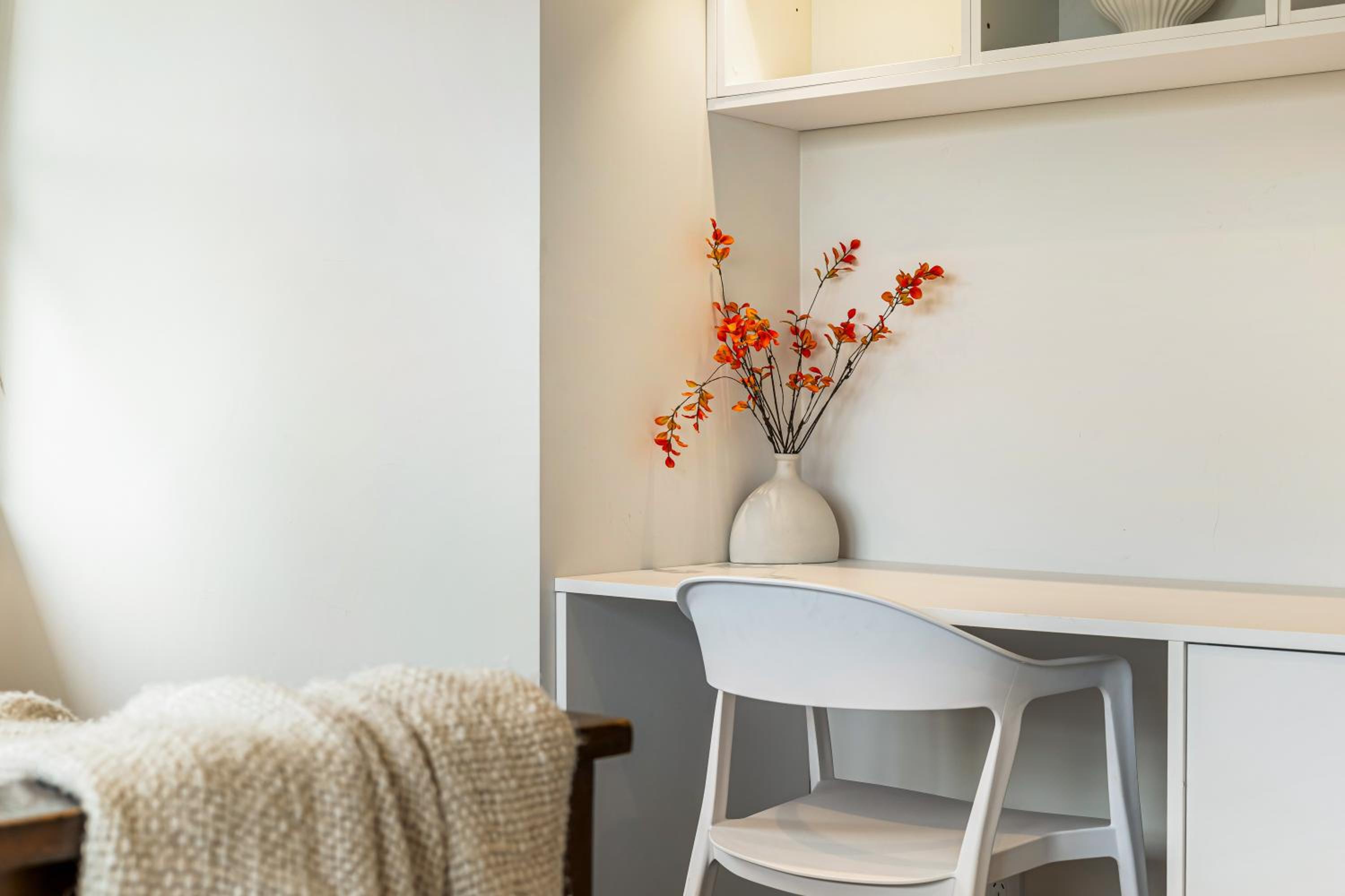 Most Peaceful & Private City Retreat - New AC - CBD 12 KMs & Airport 17KMs Away
