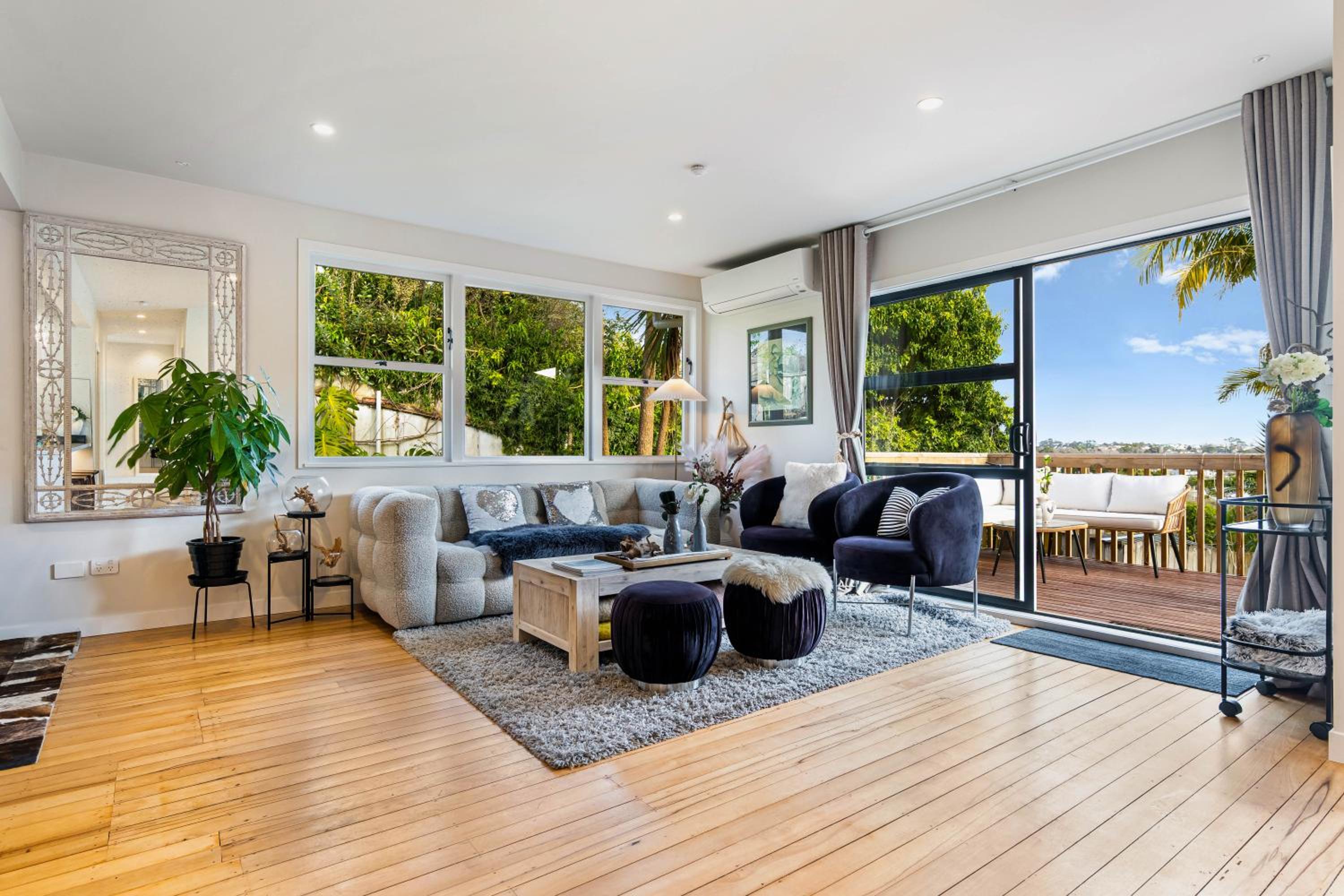 Most Peaceful & Private City Retreat - New AC - CBD 12 KMs & Airport 17KMs Away