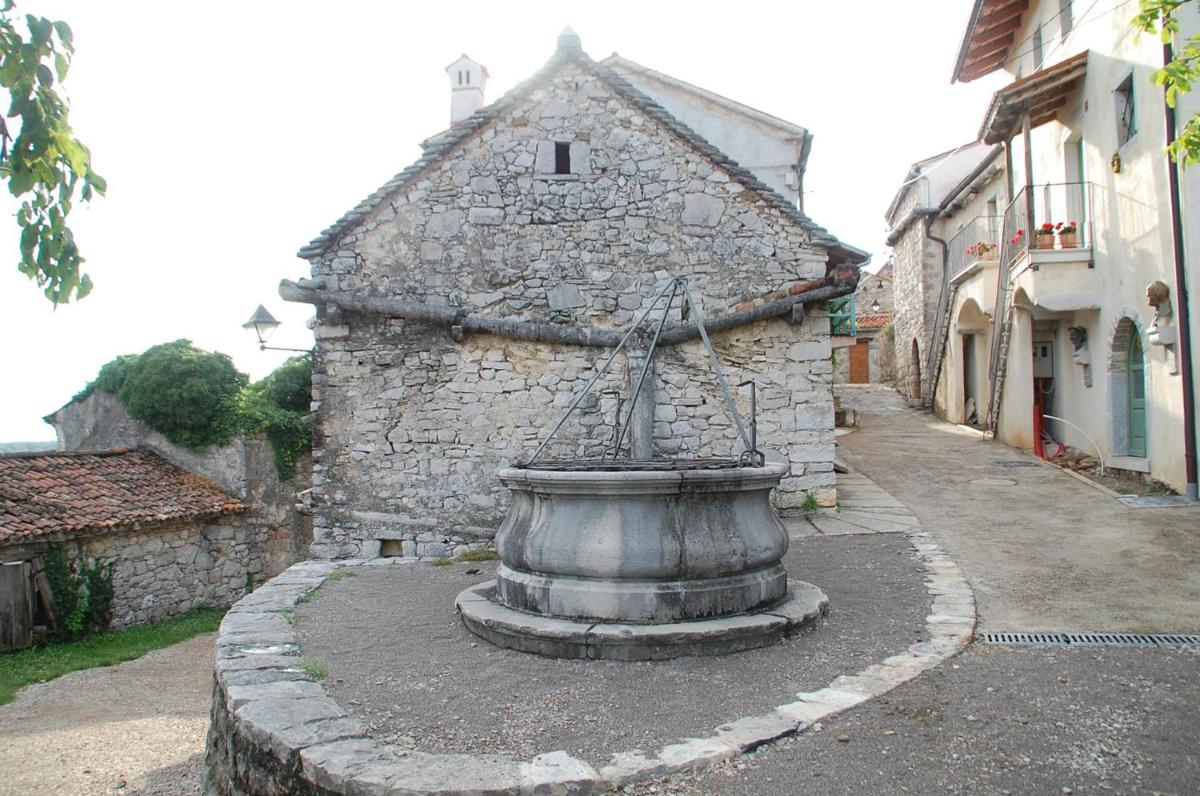 Photo 46