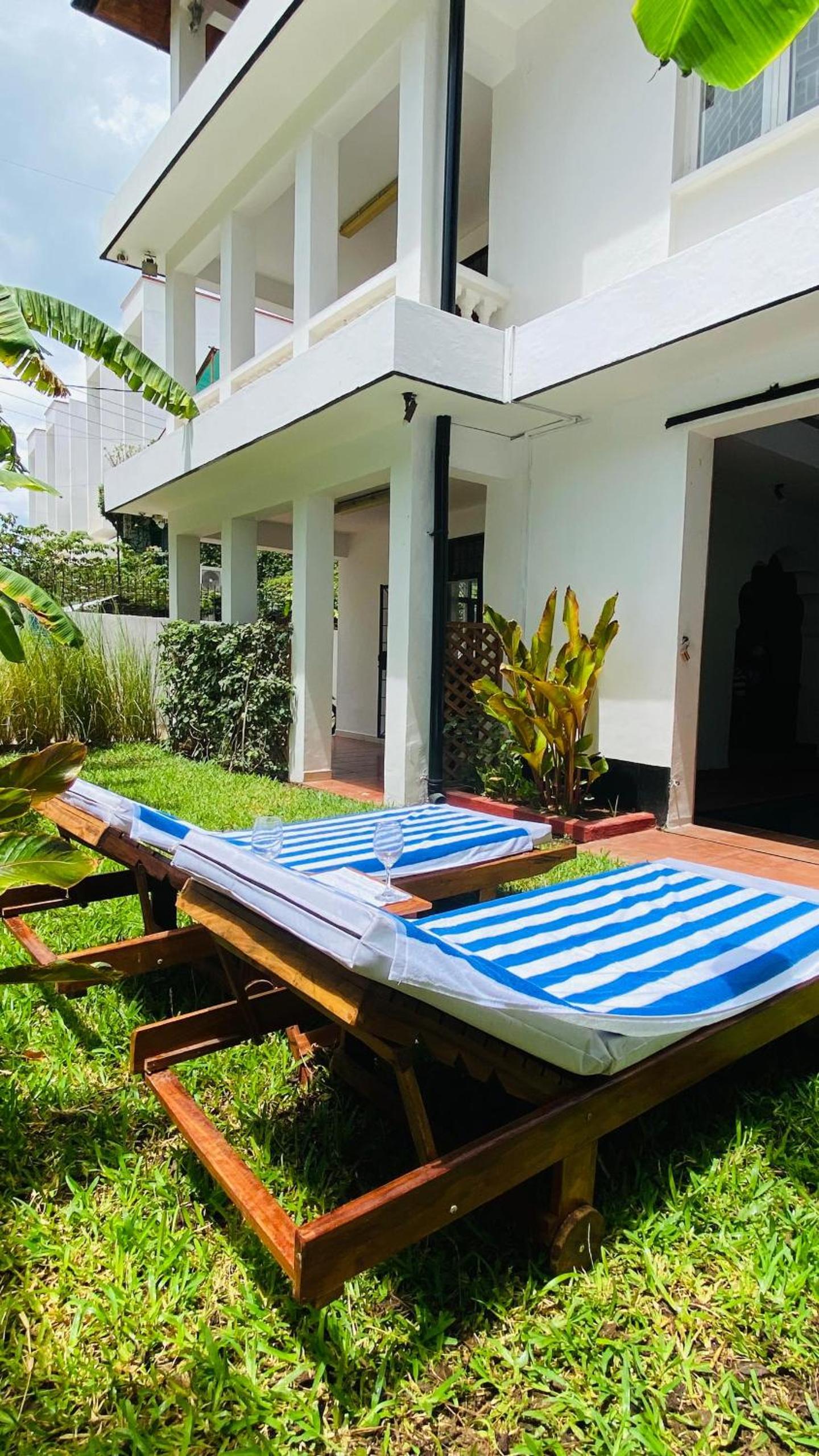 Sunny Shore B&B