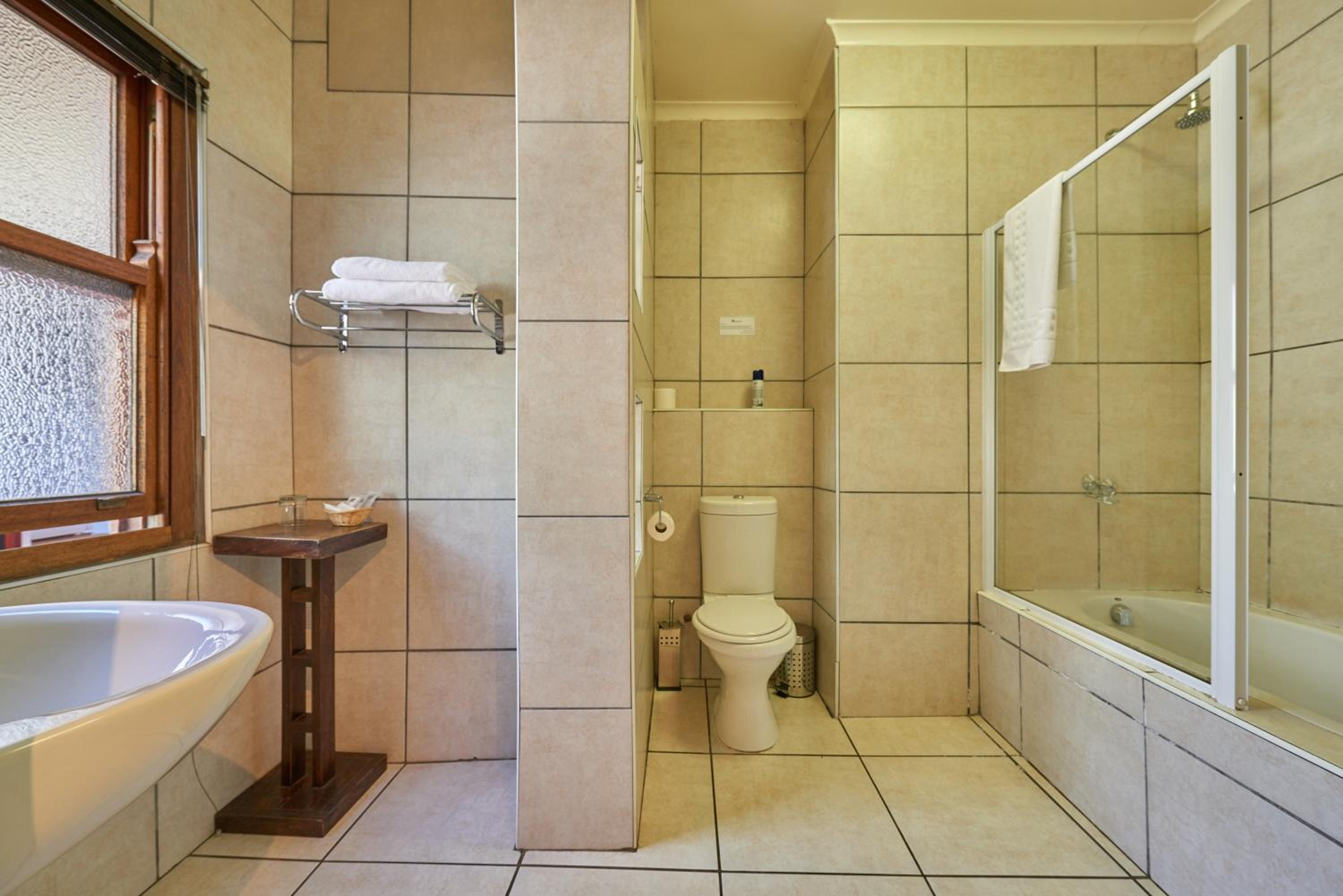 84 on Fourth Guest House