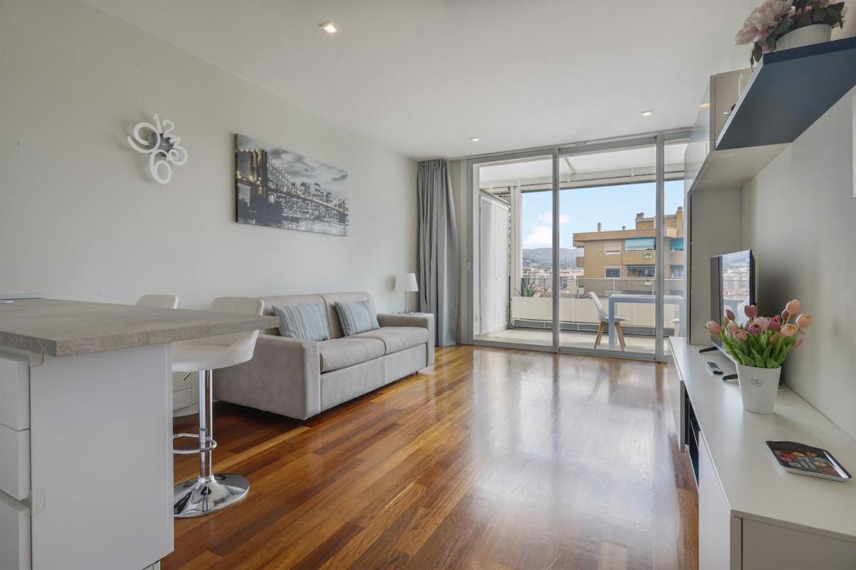 Modern Penthouse with Terrace and Parking