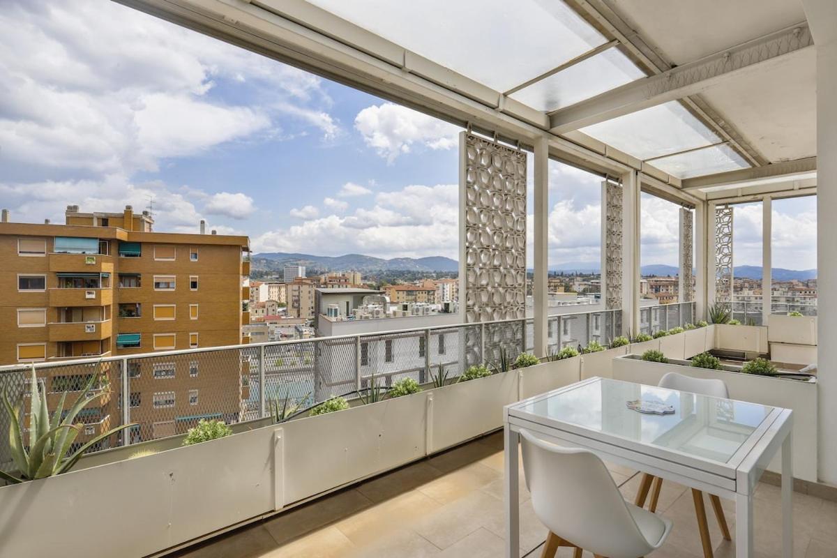 Modern Penthouse with Terrace and Parking