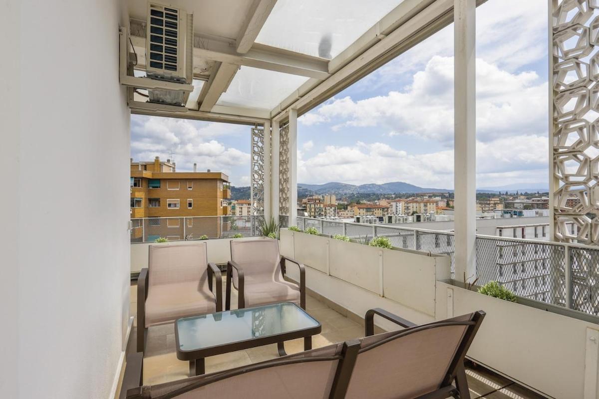 Modern Penthouse with Terrace and Parking