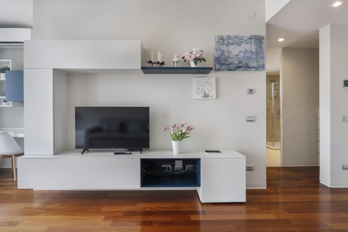 Modern Penthouse with Terrace and Parking