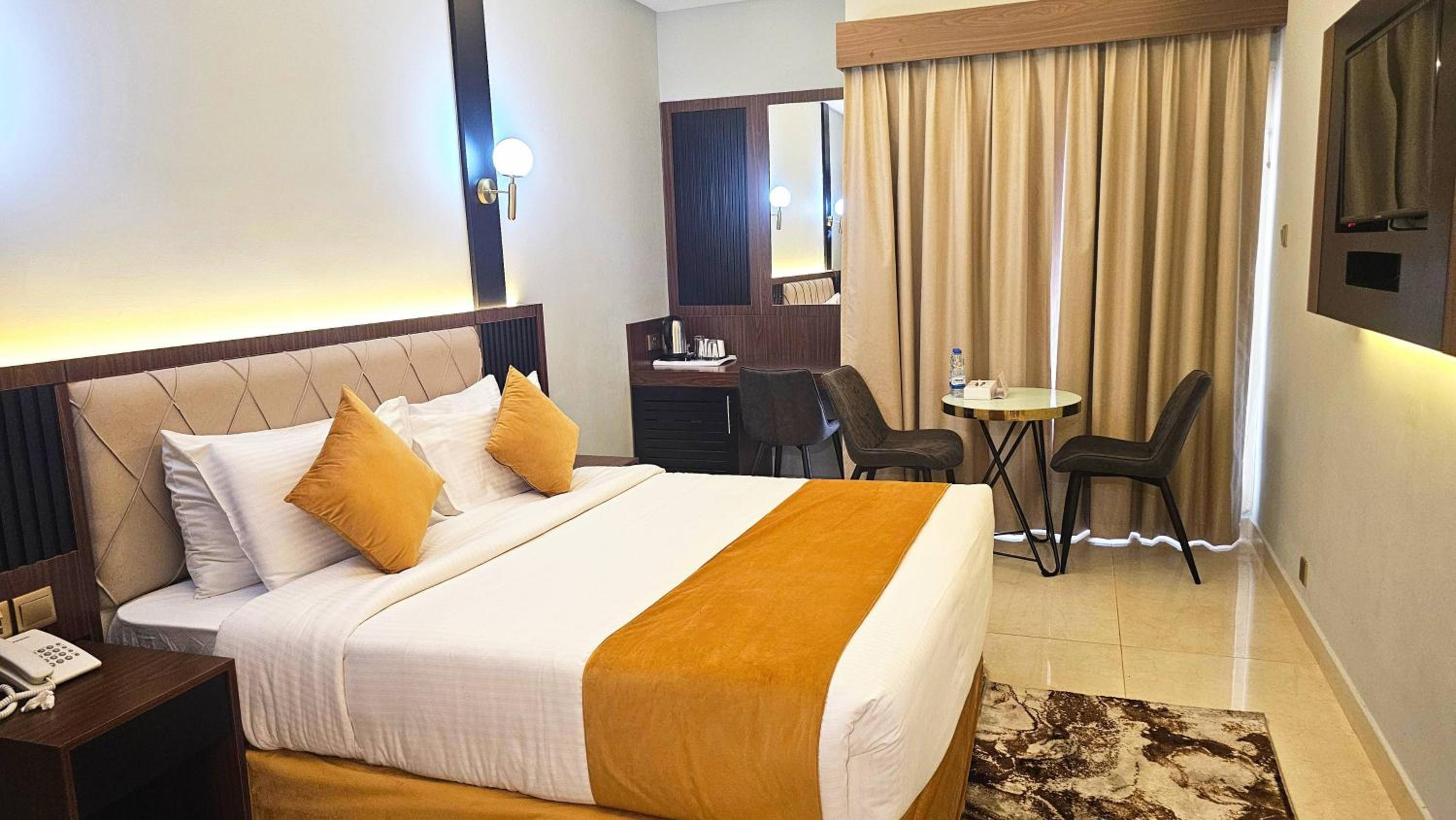 Concorde Inn Hotel