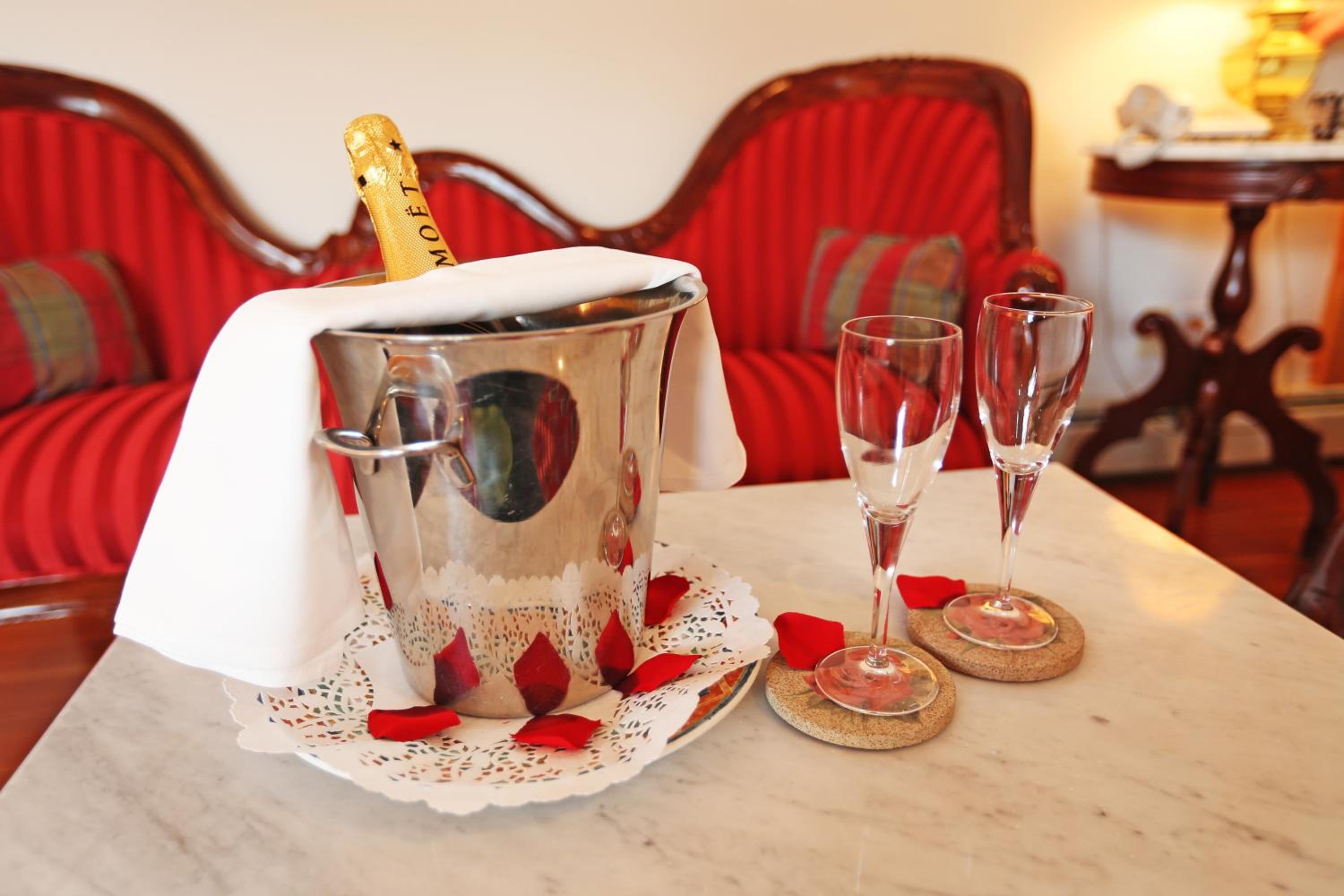 Beaujolais Boutique B&B at Thea's House- Adults Only