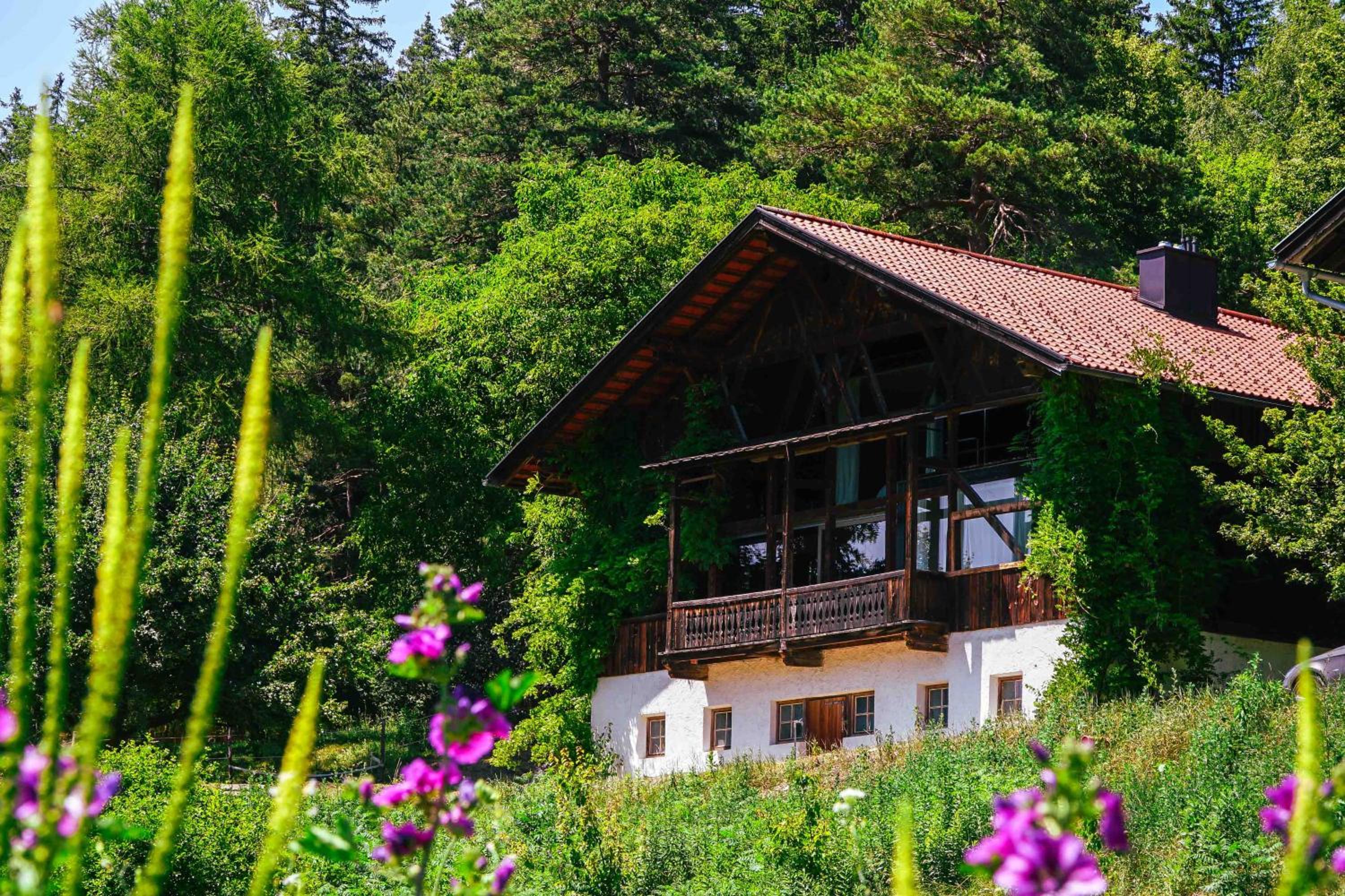 Lansersee Lake Chalet