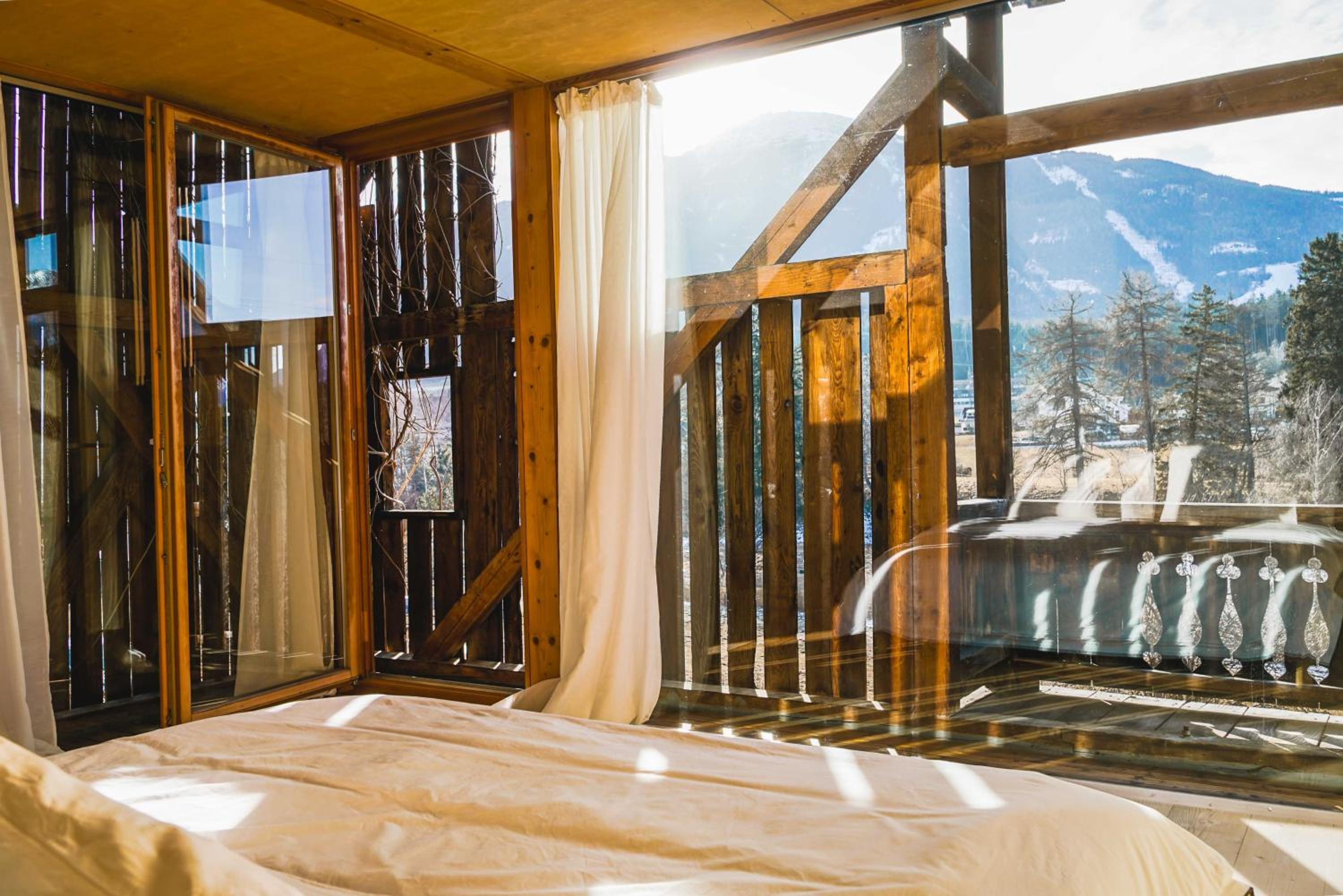 Lansersee Lake Chalet
