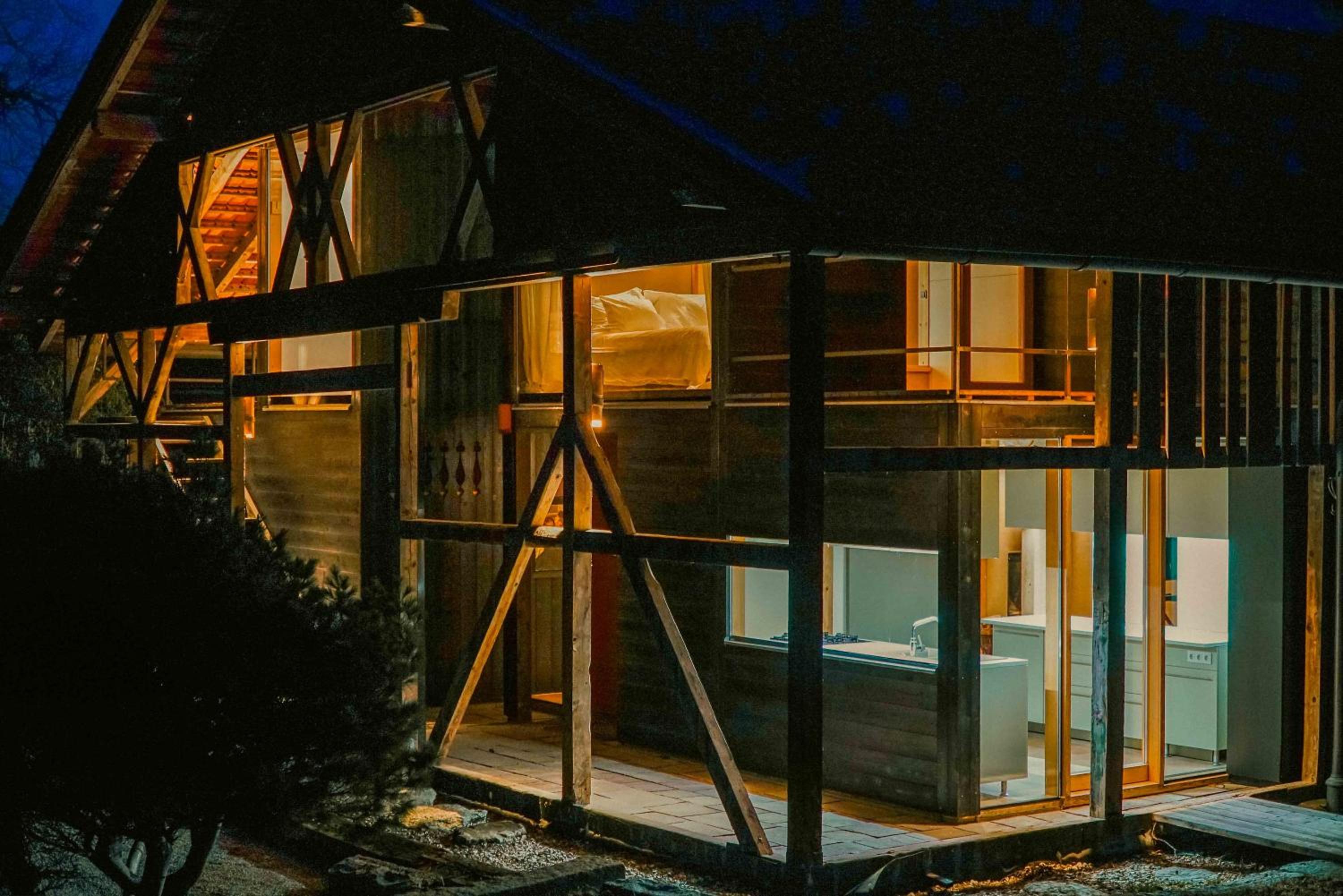Lansersee Lake Chalet