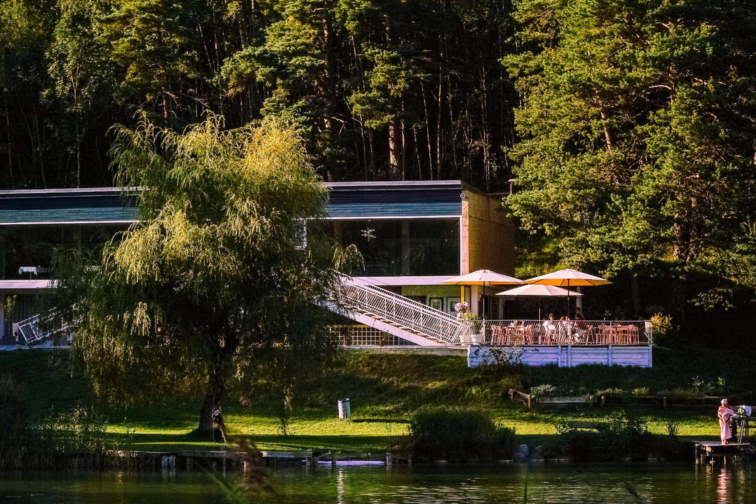 Lansersee Lake Chalet
