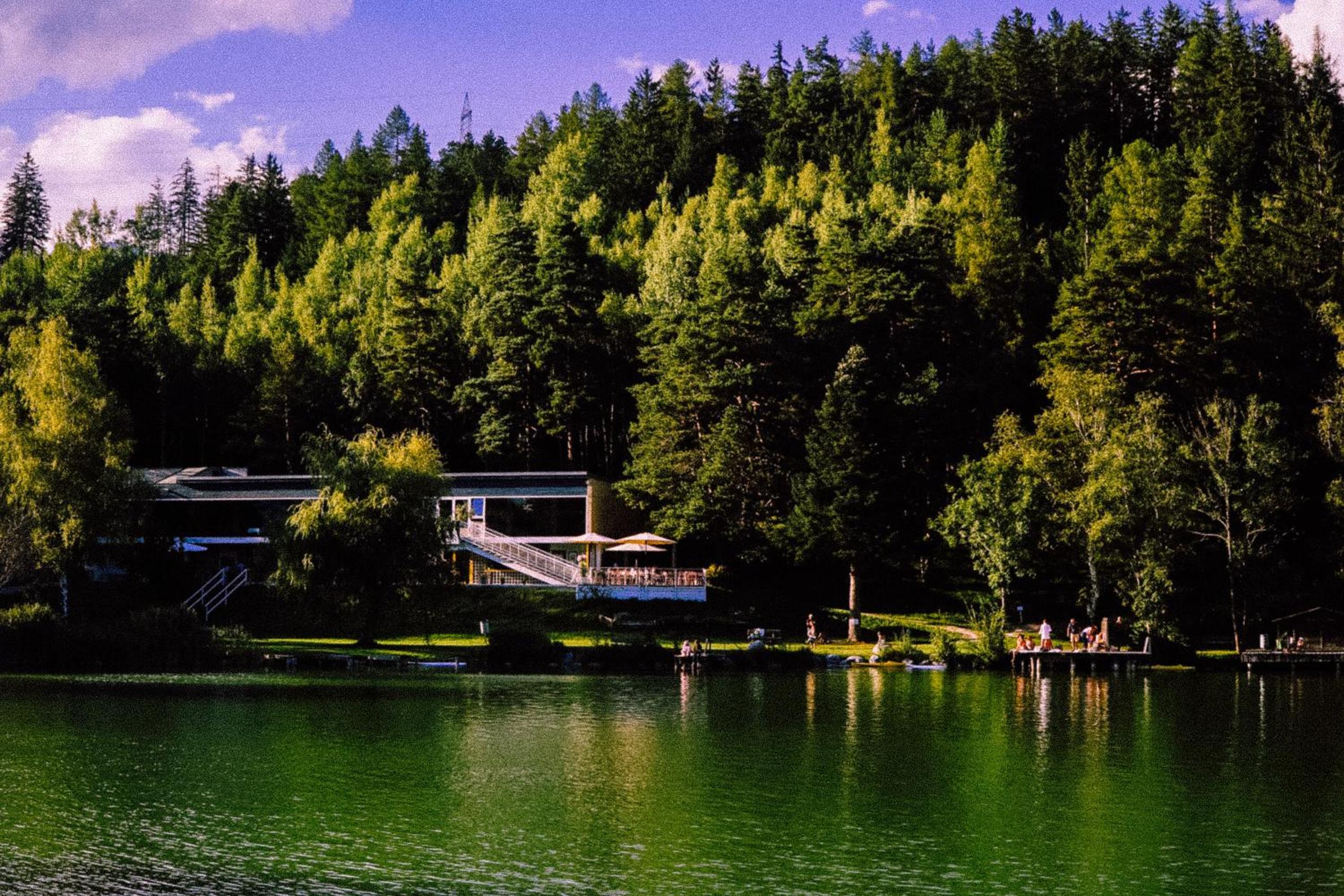 Lansersee Lake Chalet