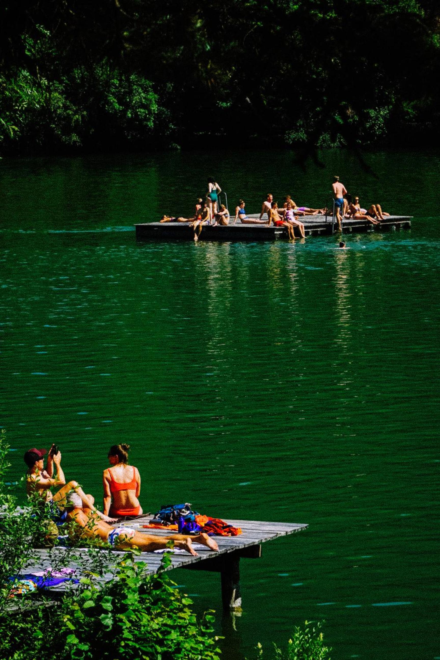Lansersee Lake Chalet