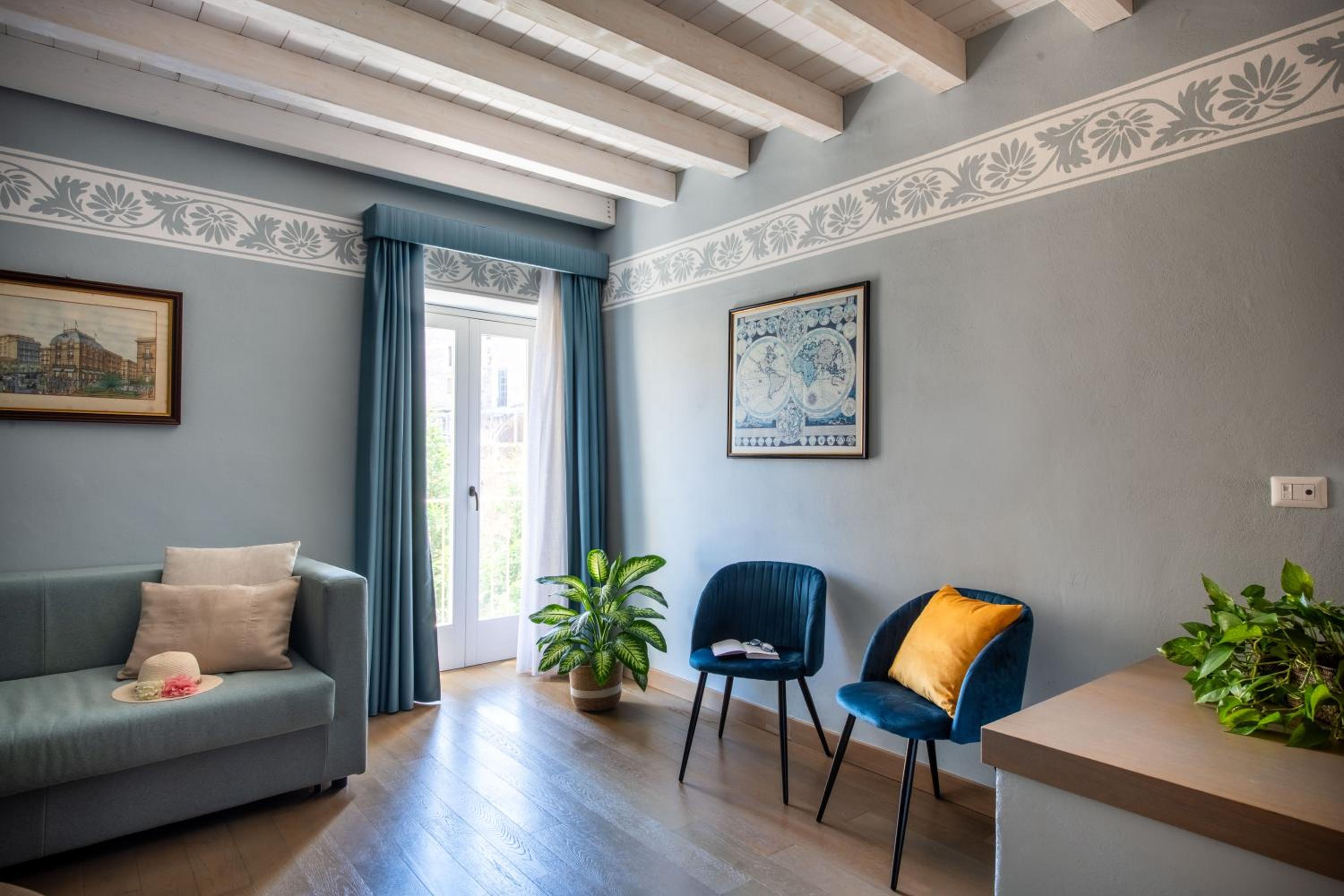 Palazzo De Gregorio - Apartments