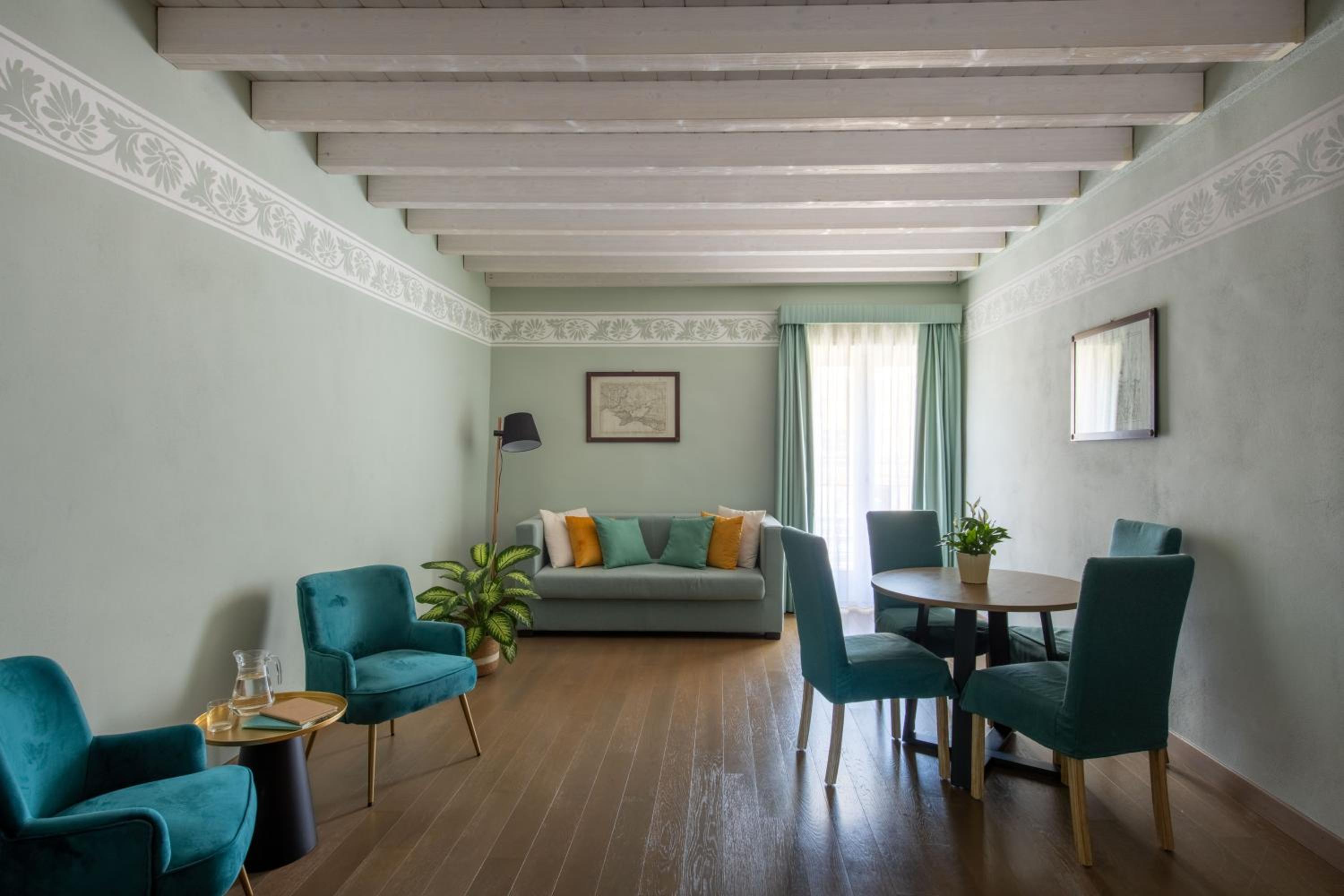 Palazzo De Gregorio - Apartments