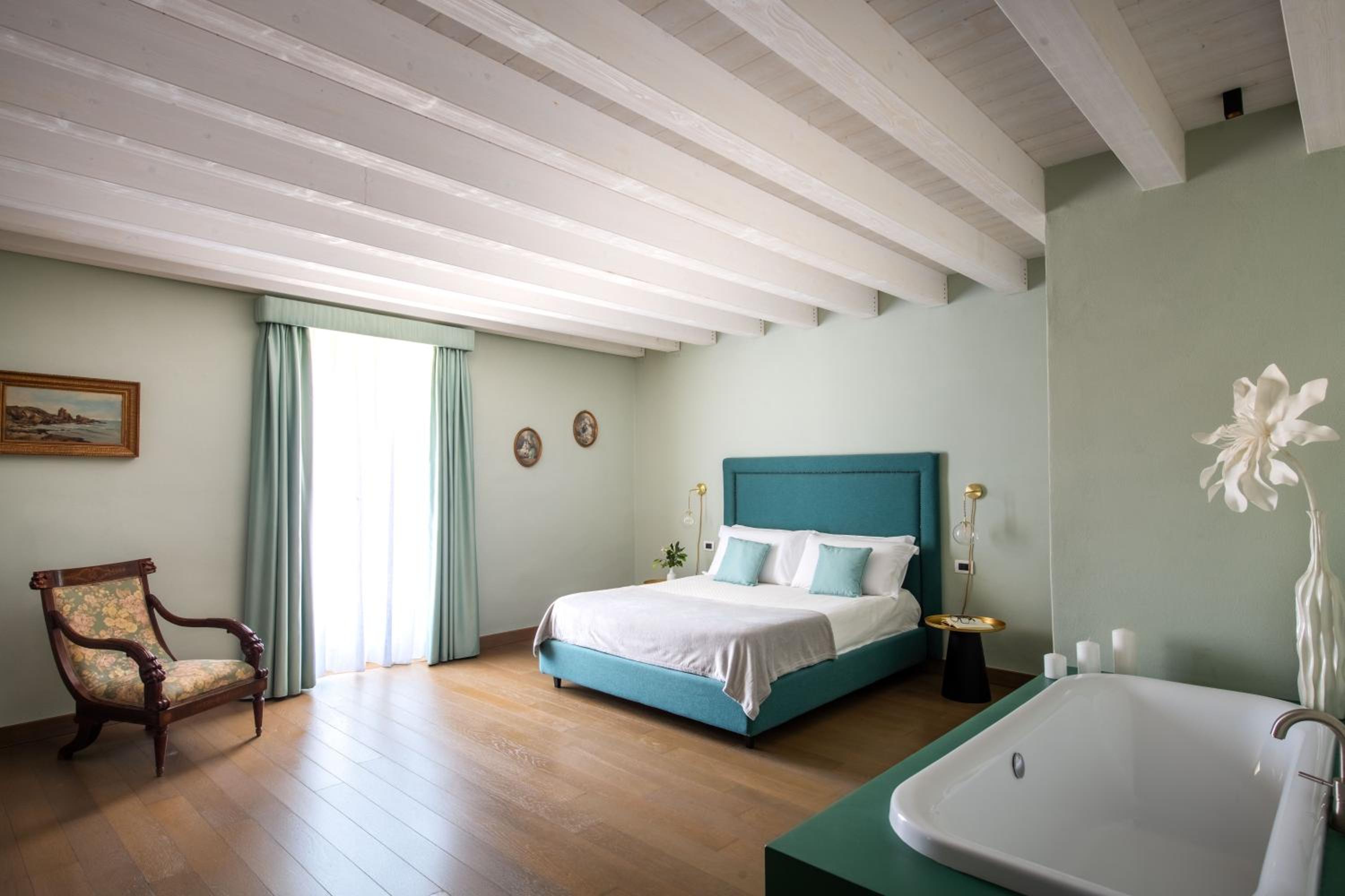 Palazzo De Gregorio - Apartments