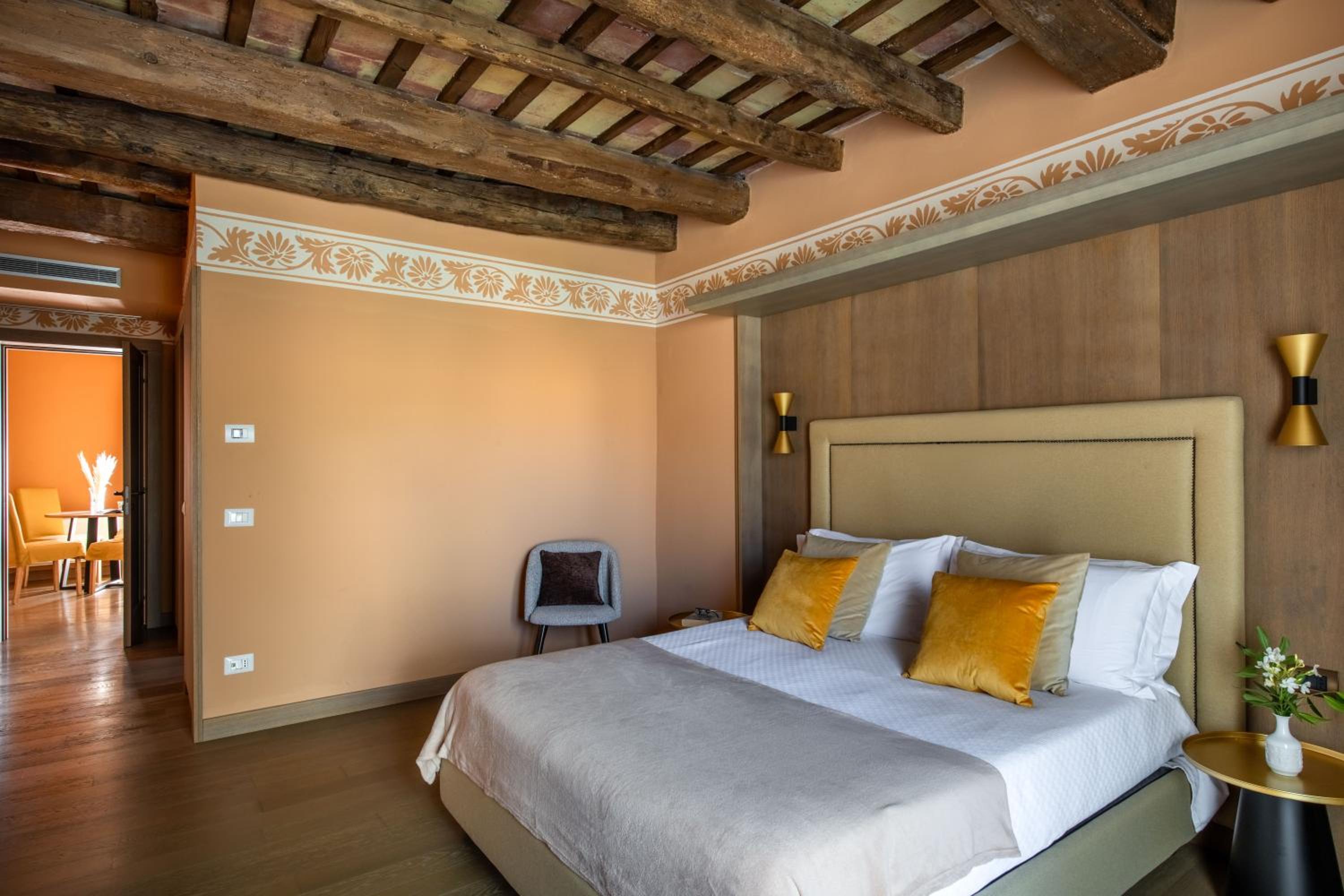 Palazzo De Gregorio - Apartments