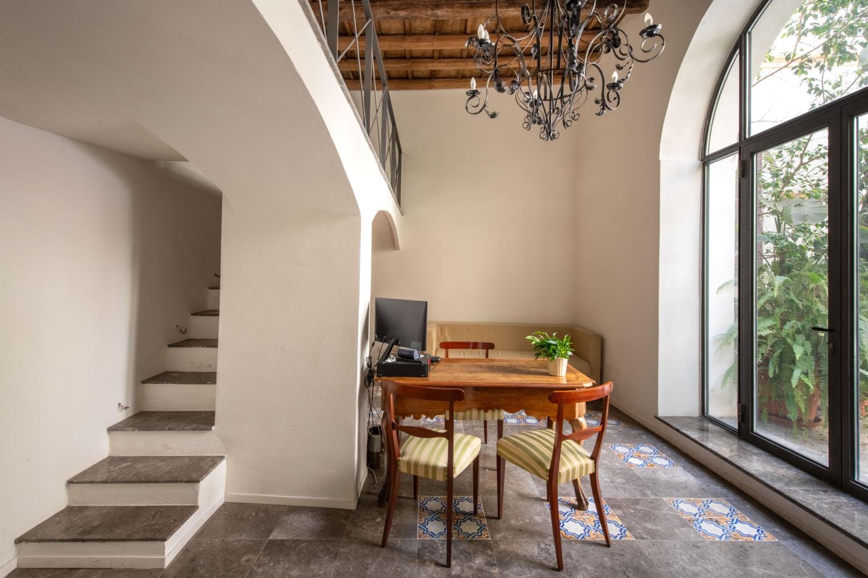 Palazzo De Gregorio - Apartments