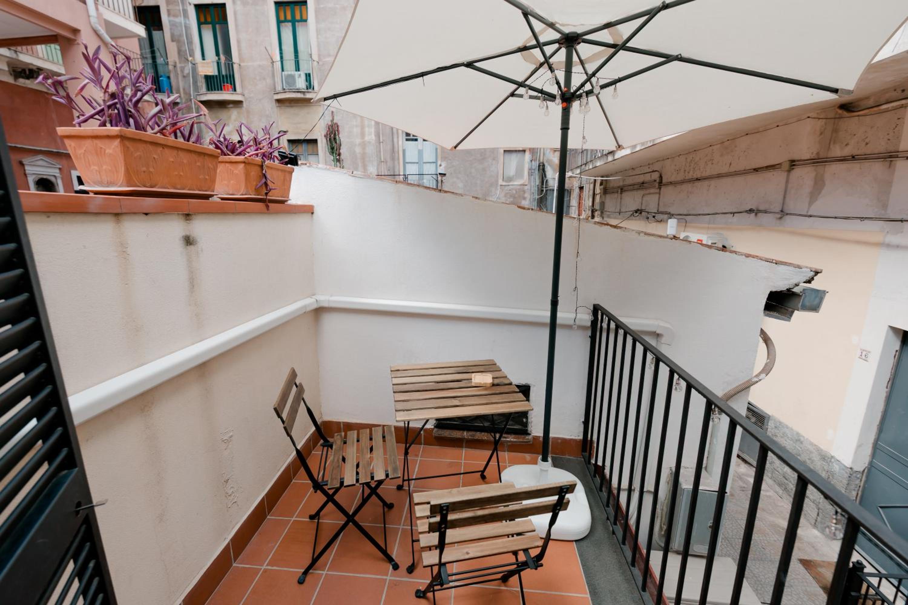 Loft Moderno Centro , Villa Bellini , Bedda Matri