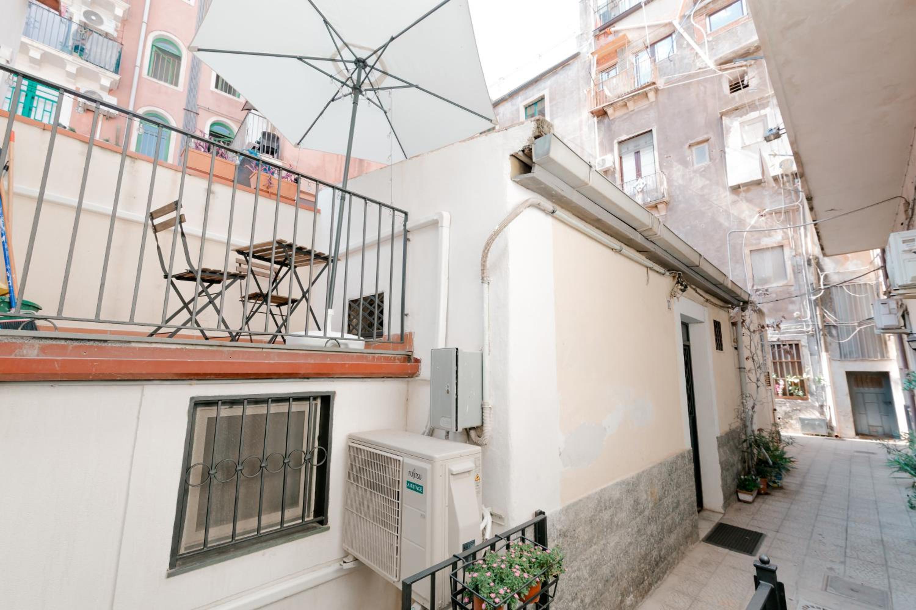 Loft Moderno Centro , Villa Bellini , Bedda Matri