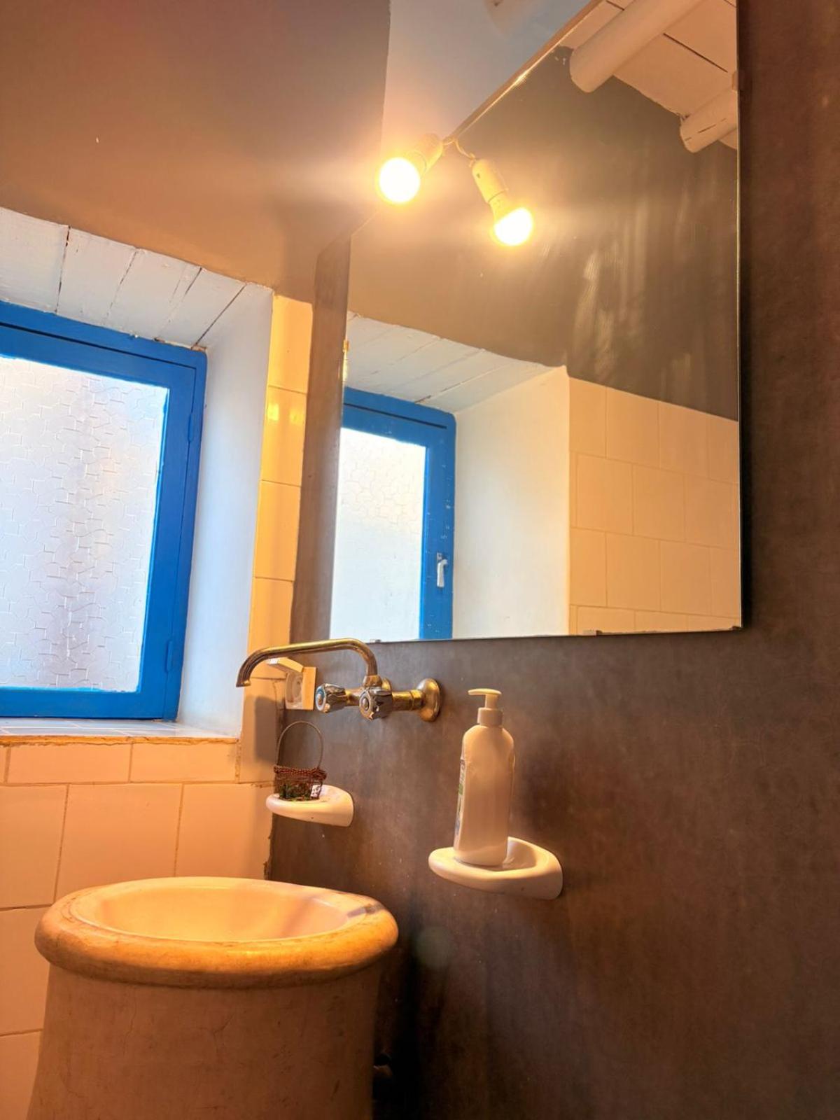 ASARAG GUEST HOUSE, YOGA & Surf