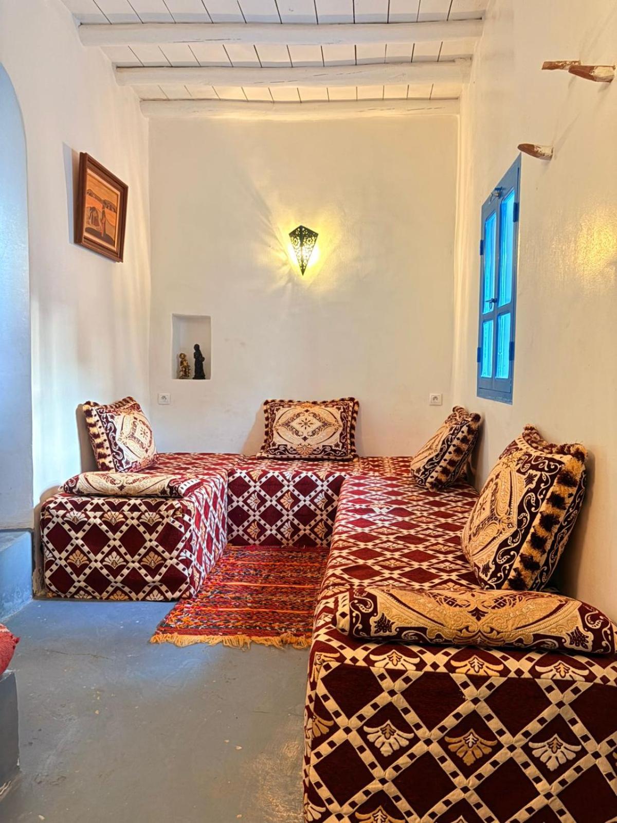 ASARAG GUEST HOUSE, YOGA & Surf