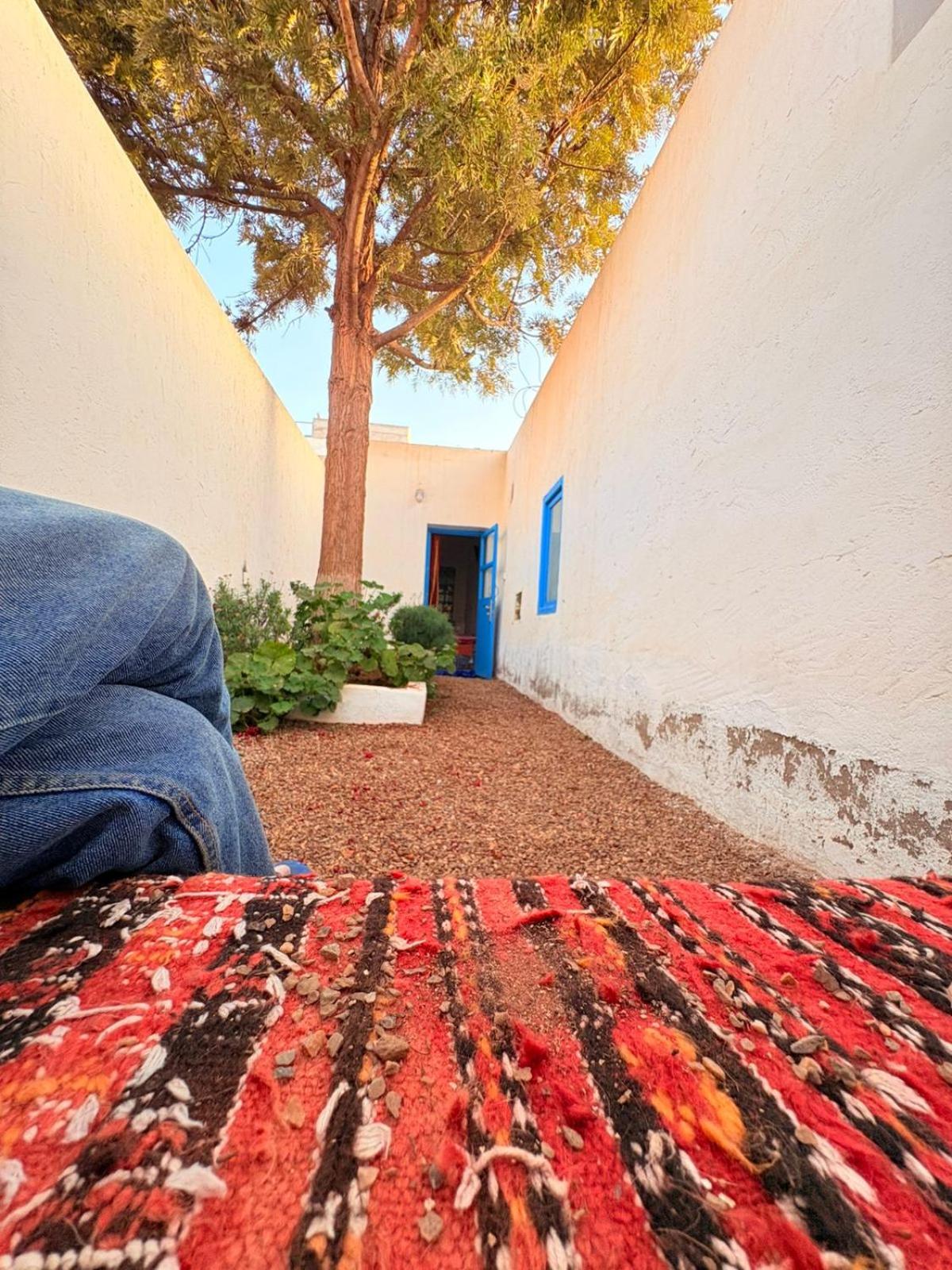 ASARAG GUEST HOUSE, YOGA & Surf