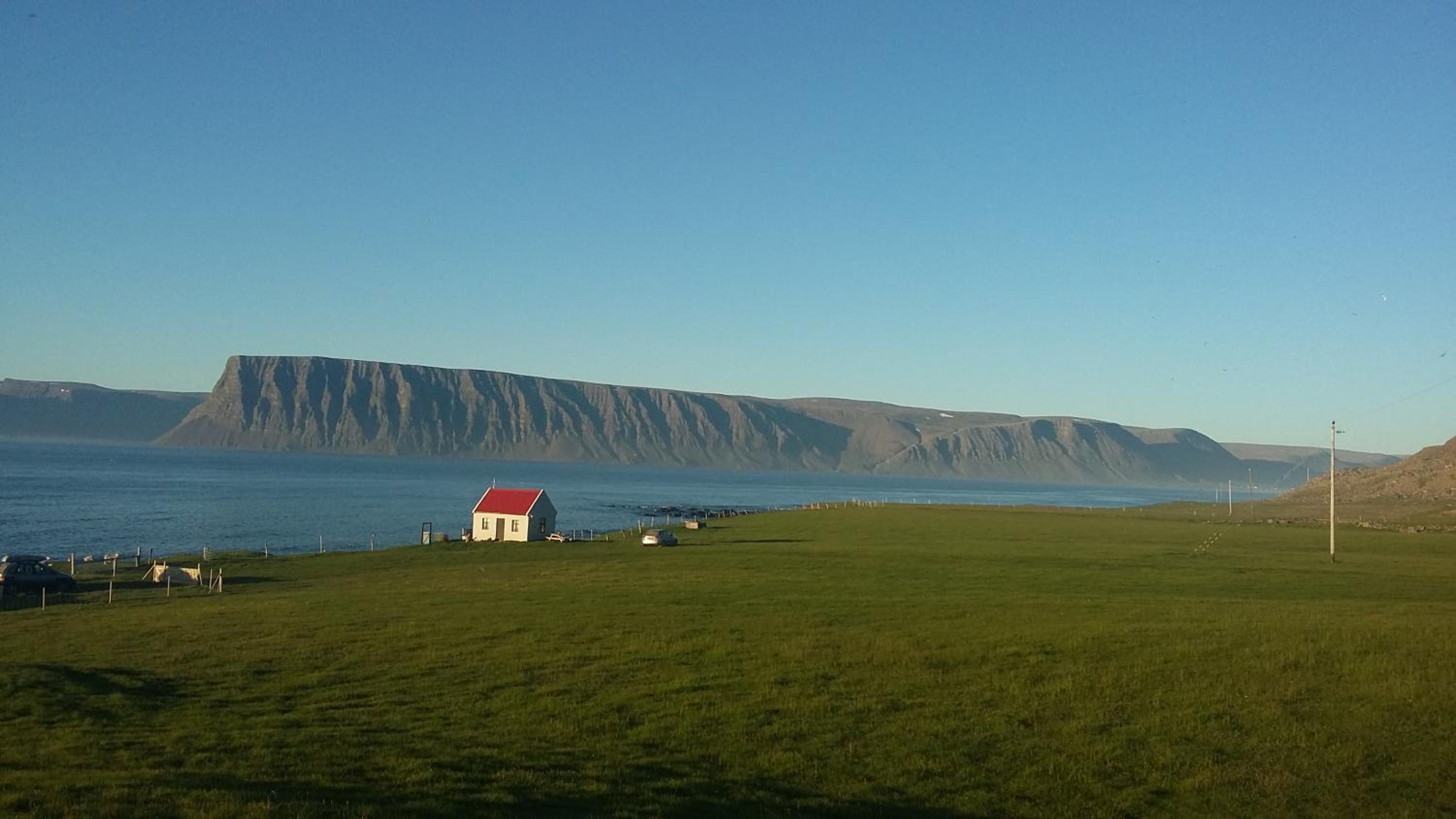 Hænuvík Cottages
