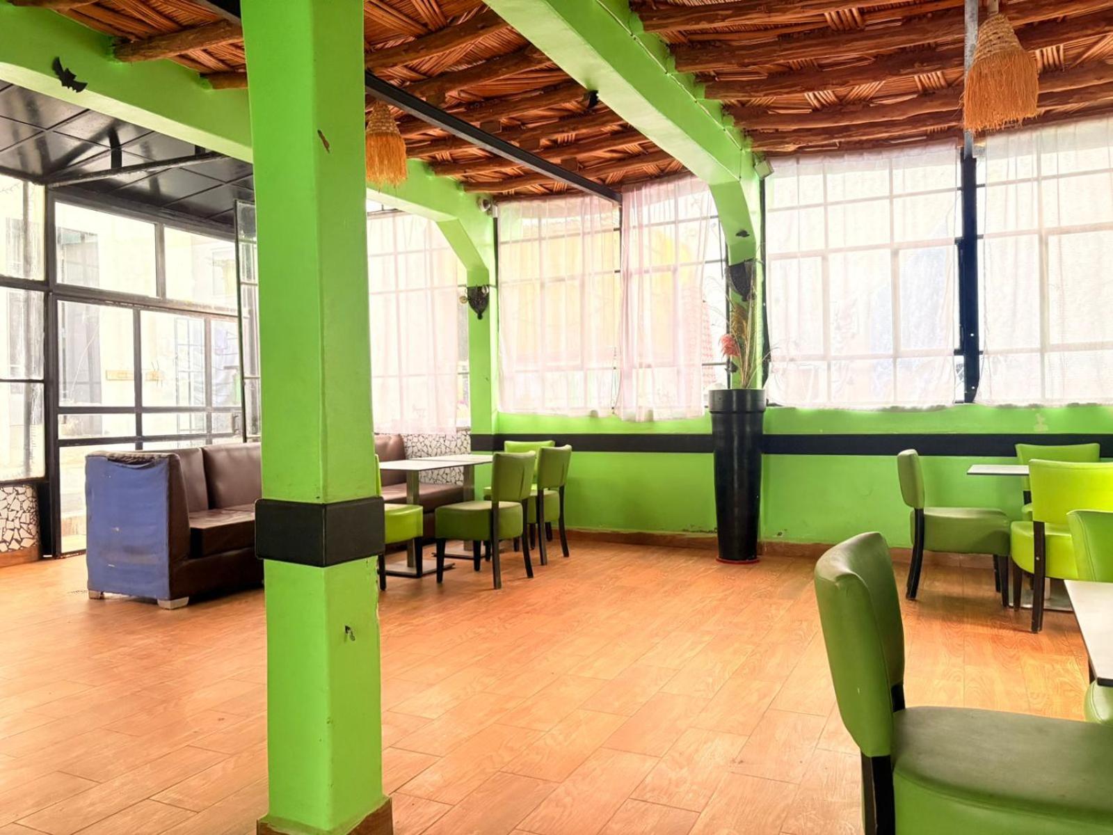 ASARAG GUEST HOUSE, YOGA & Surf