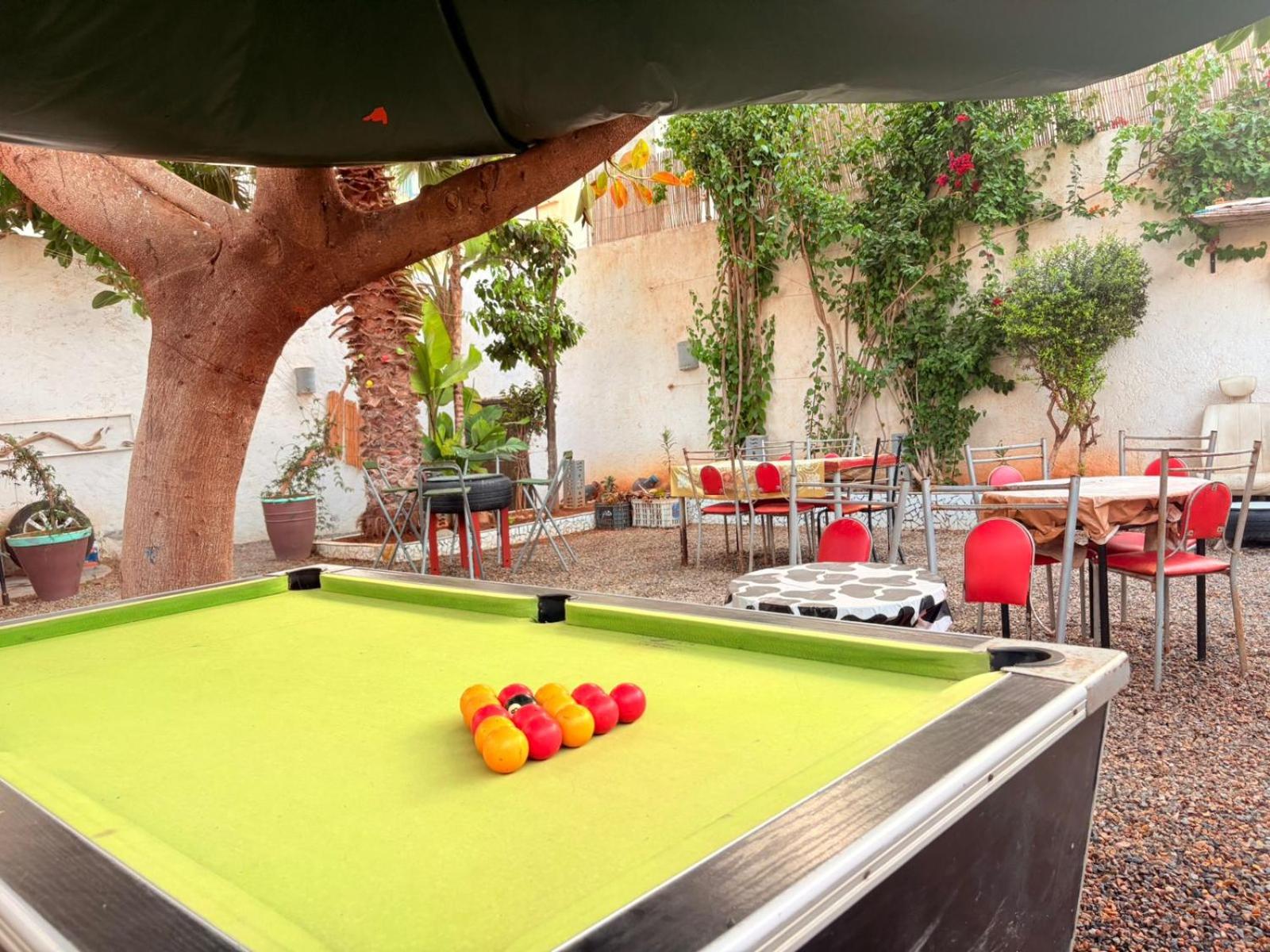 ASARAG GUEST HOUSE, YOGA & Surf