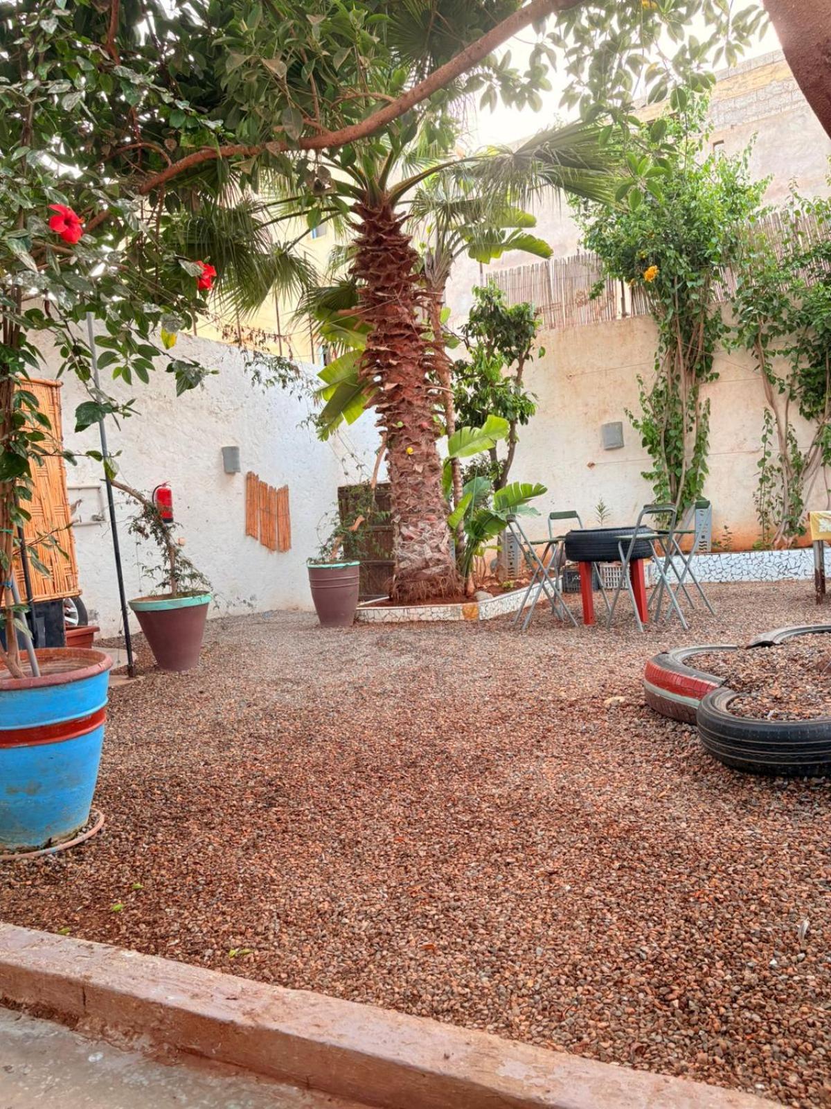 ASARAG GUEST HOUSE, YOGA & Surf