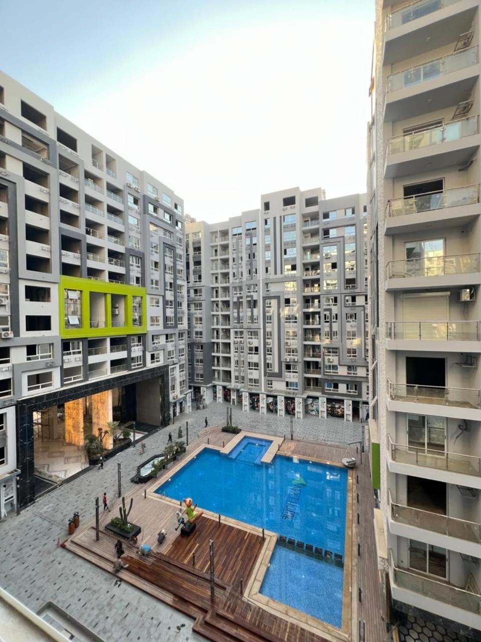 Hotel Apt, in a Compound, Cairo central Location, Maadi Mokattam New Cairo