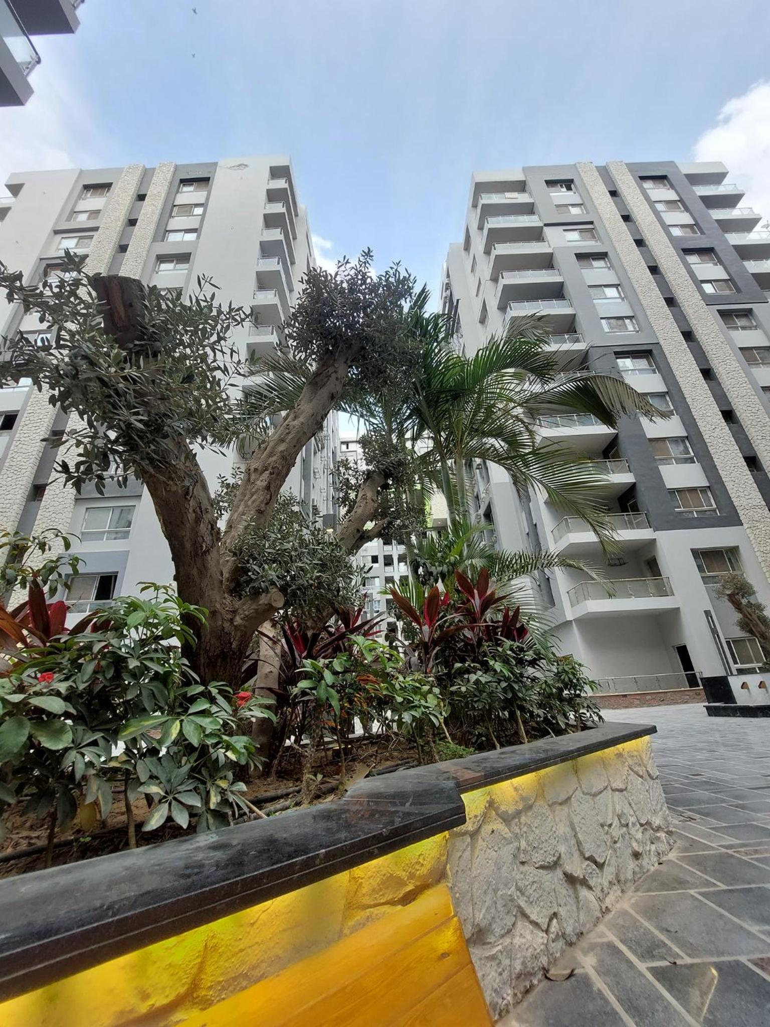 Hotel Apt, in a Compound, Cairo central Location, Maadi Mokattam New Cairo