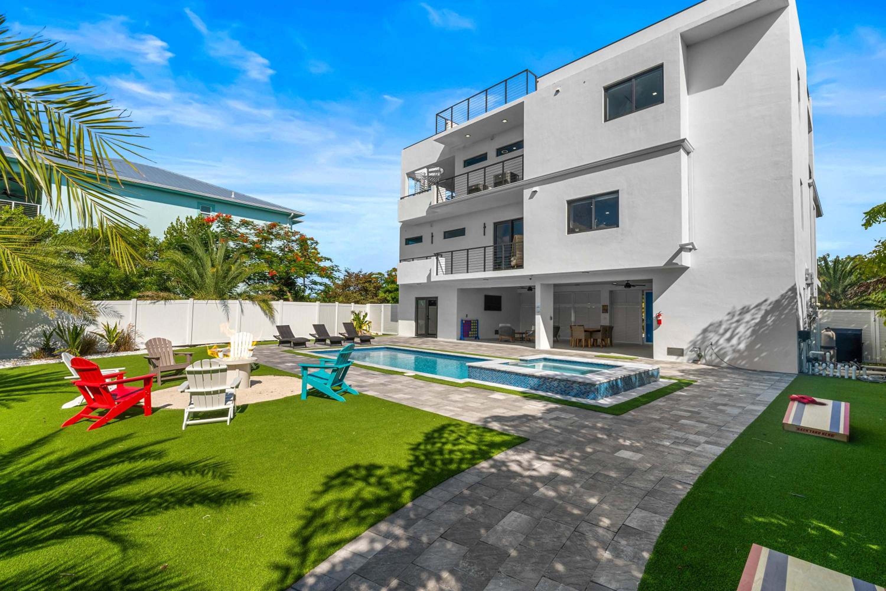 Ocean Muse - Lux Waterfront Escape - Pool - Dock