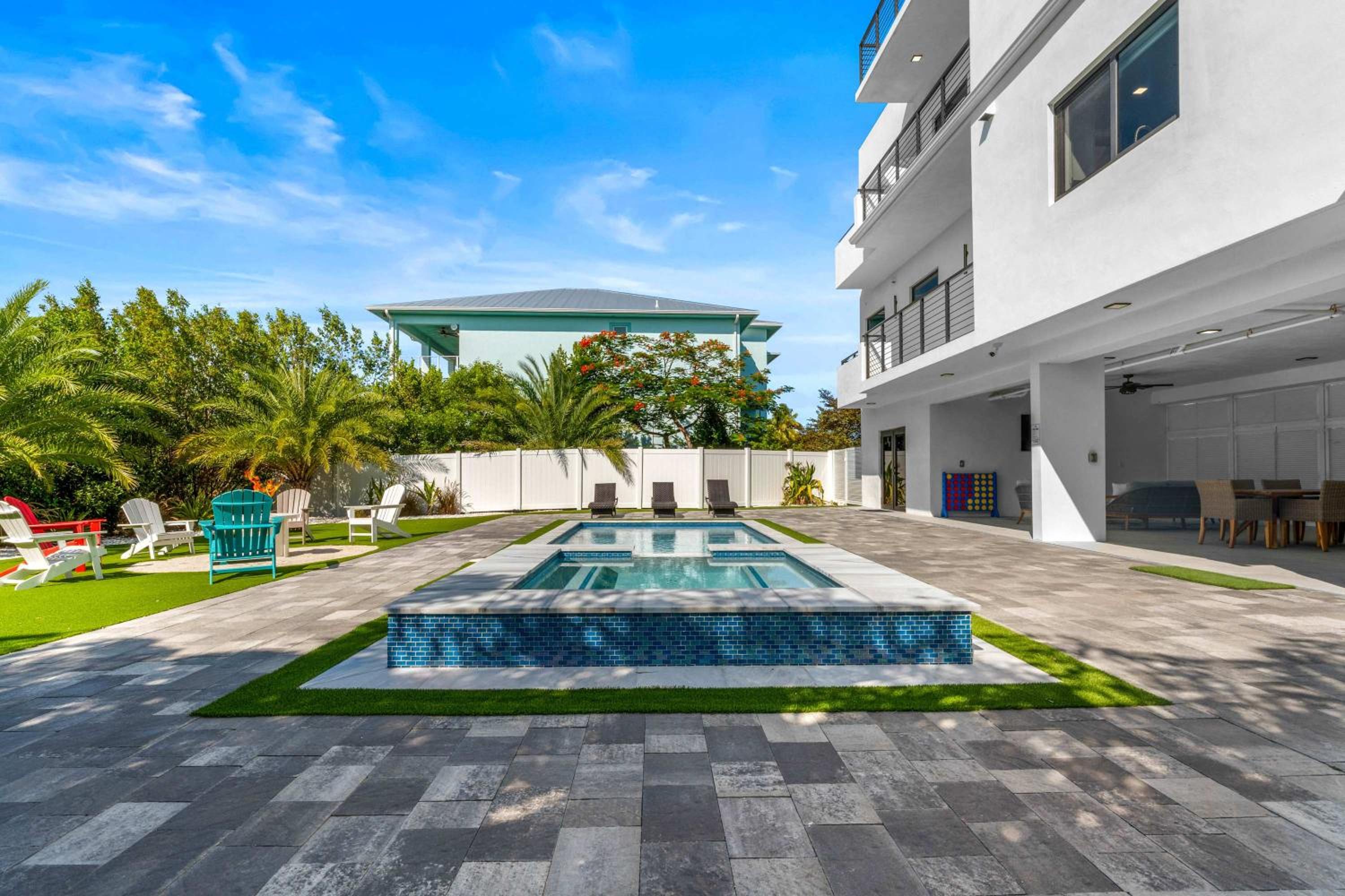 Ocean Muse - Lux Waterfront Escape - Pool - Dock