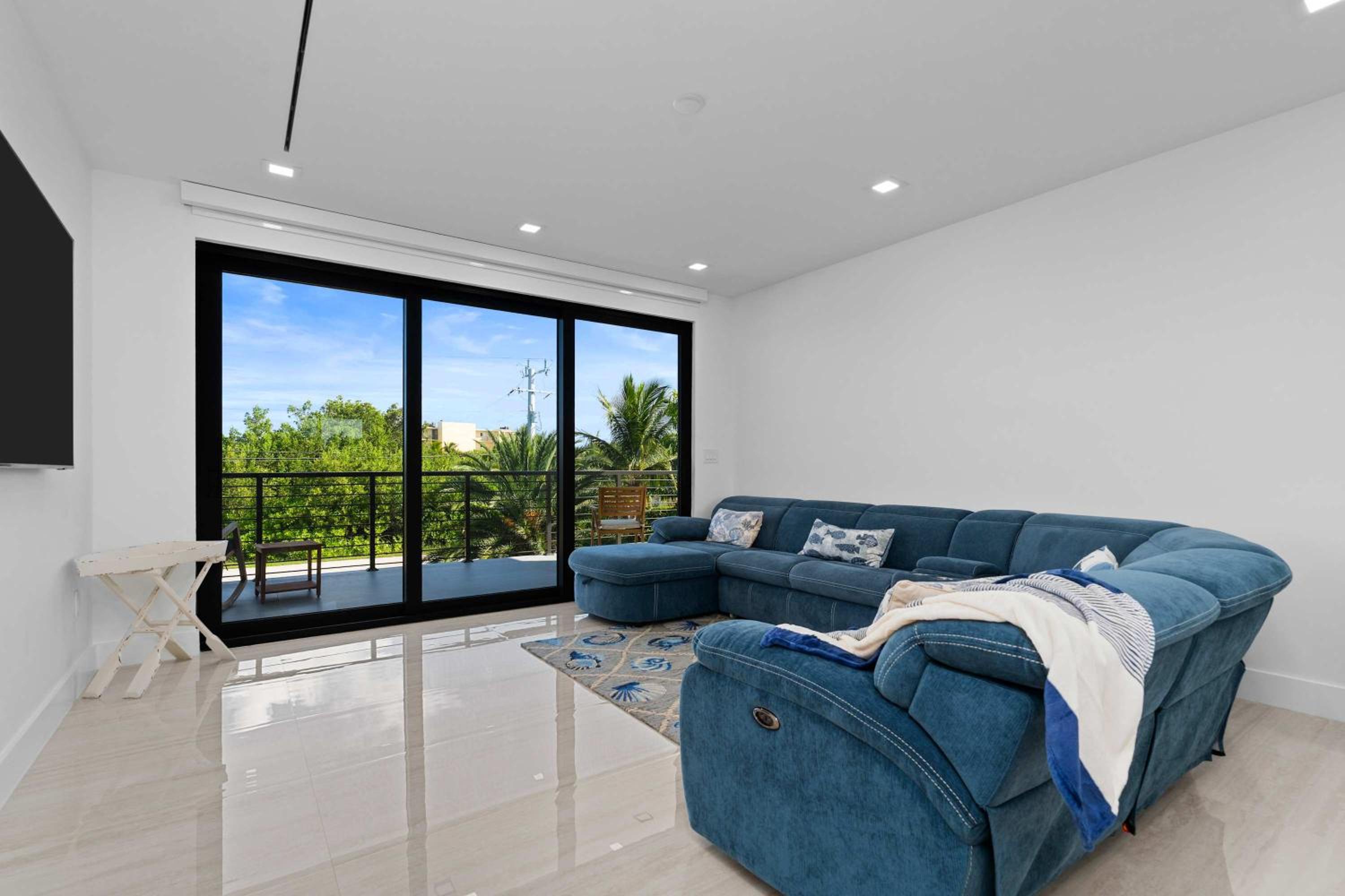 Ocean Muse - Lux Waterfront Escape - Pool - Dock