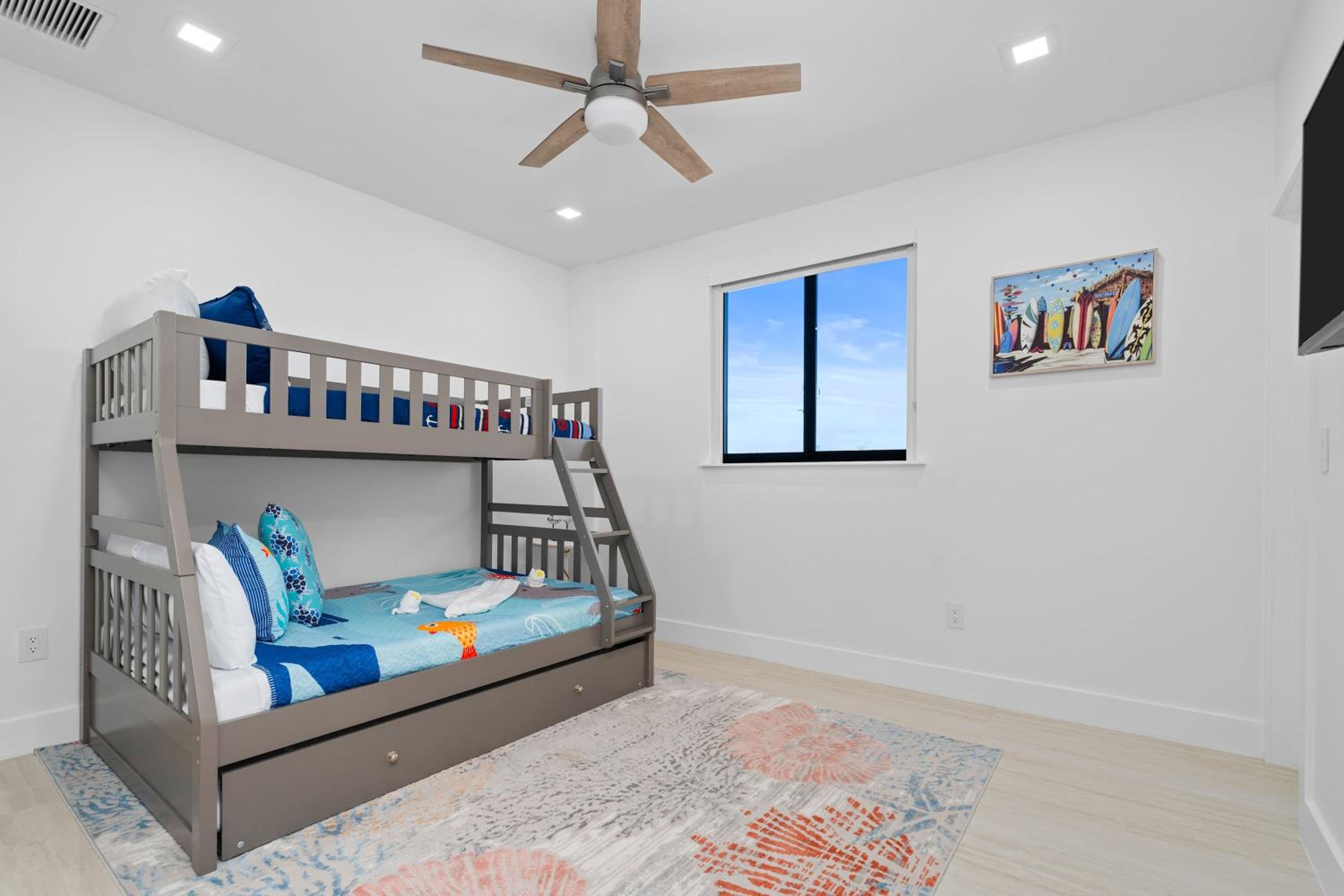 Ocean Muse - Lux Waterfront Escape - Pool - Dock