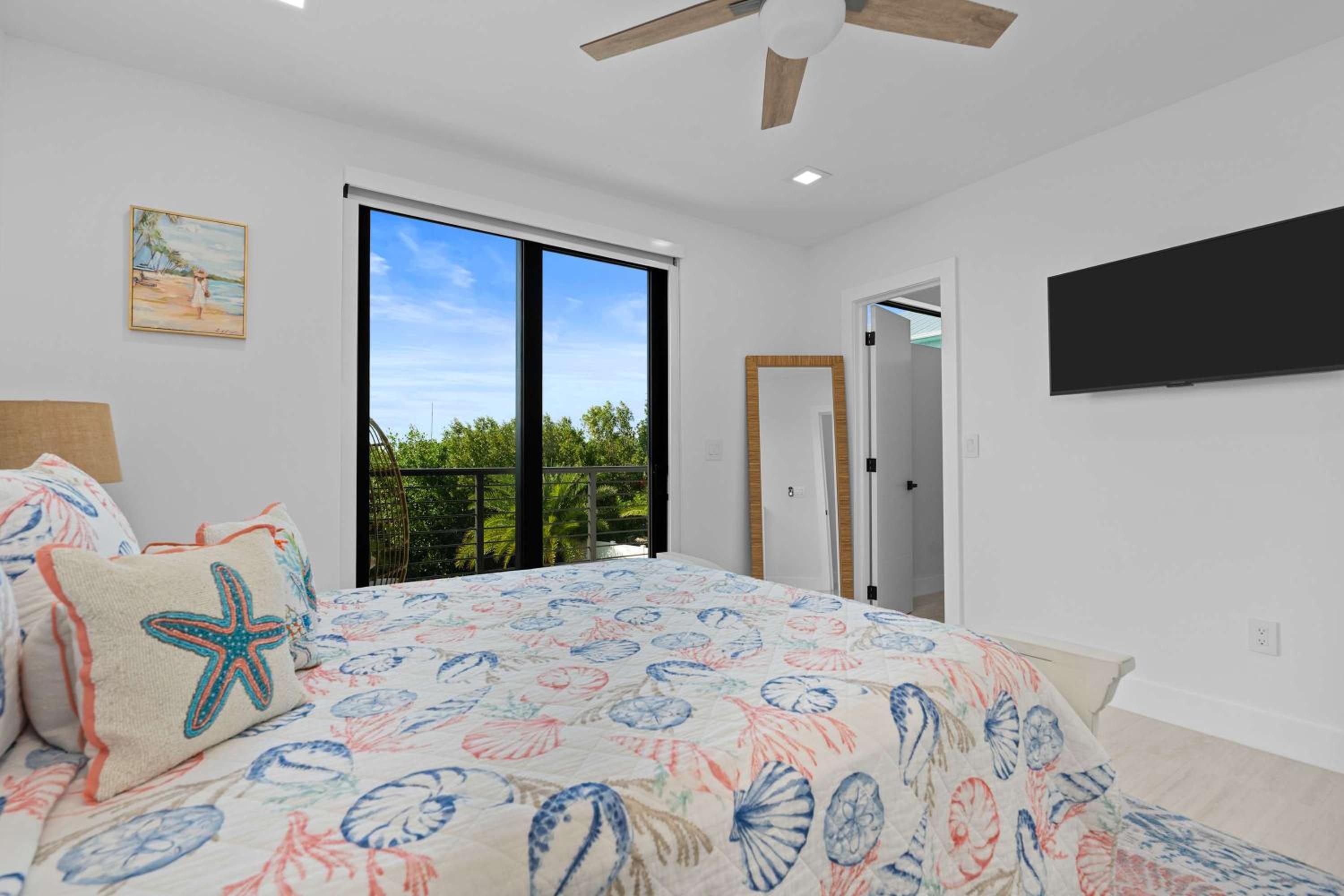 Ocean Muse - Lux Waterfront Escape - Pool - Dock